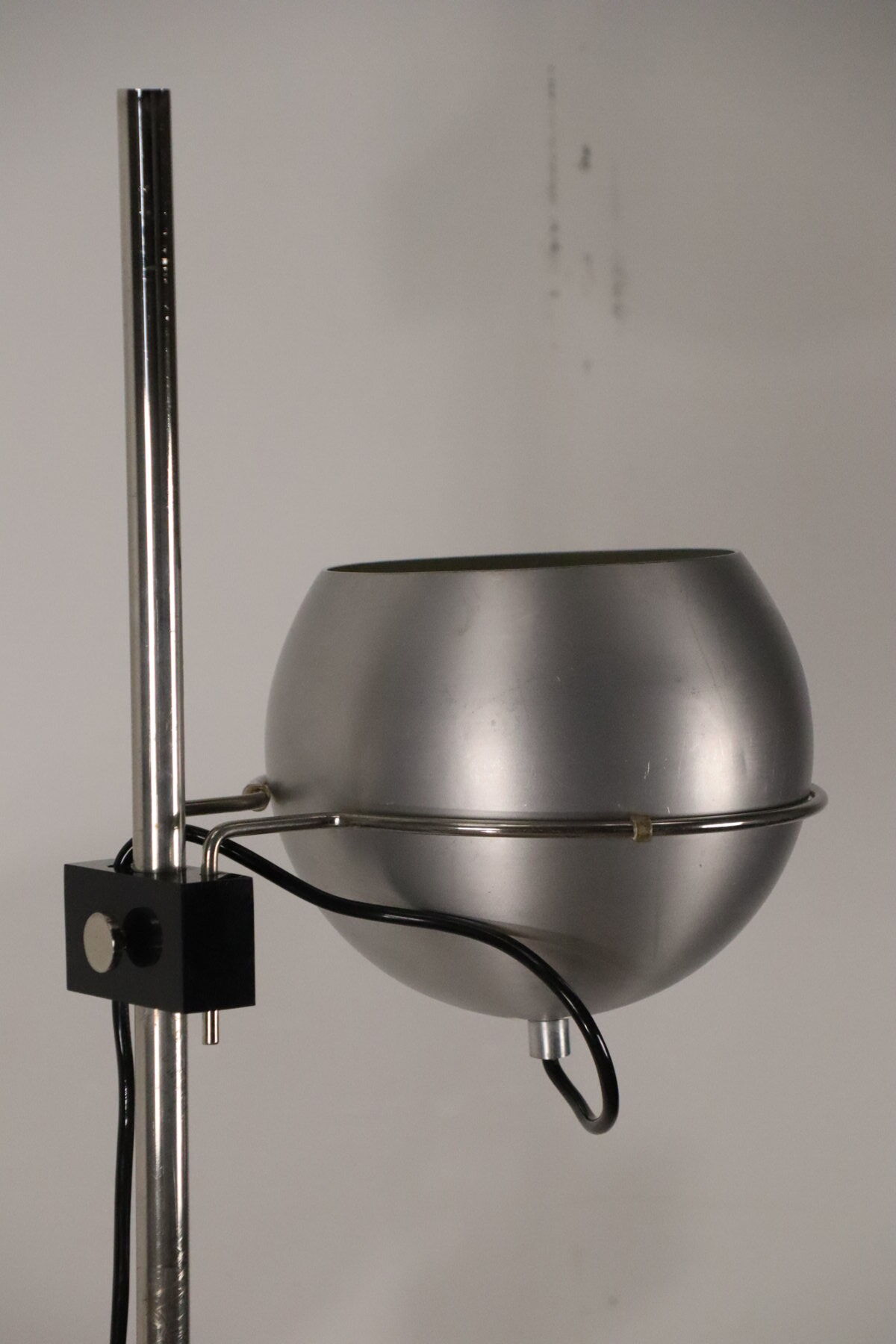 Vintage "Eyeball" floor lamp by Goffredo Reggiani - 1970