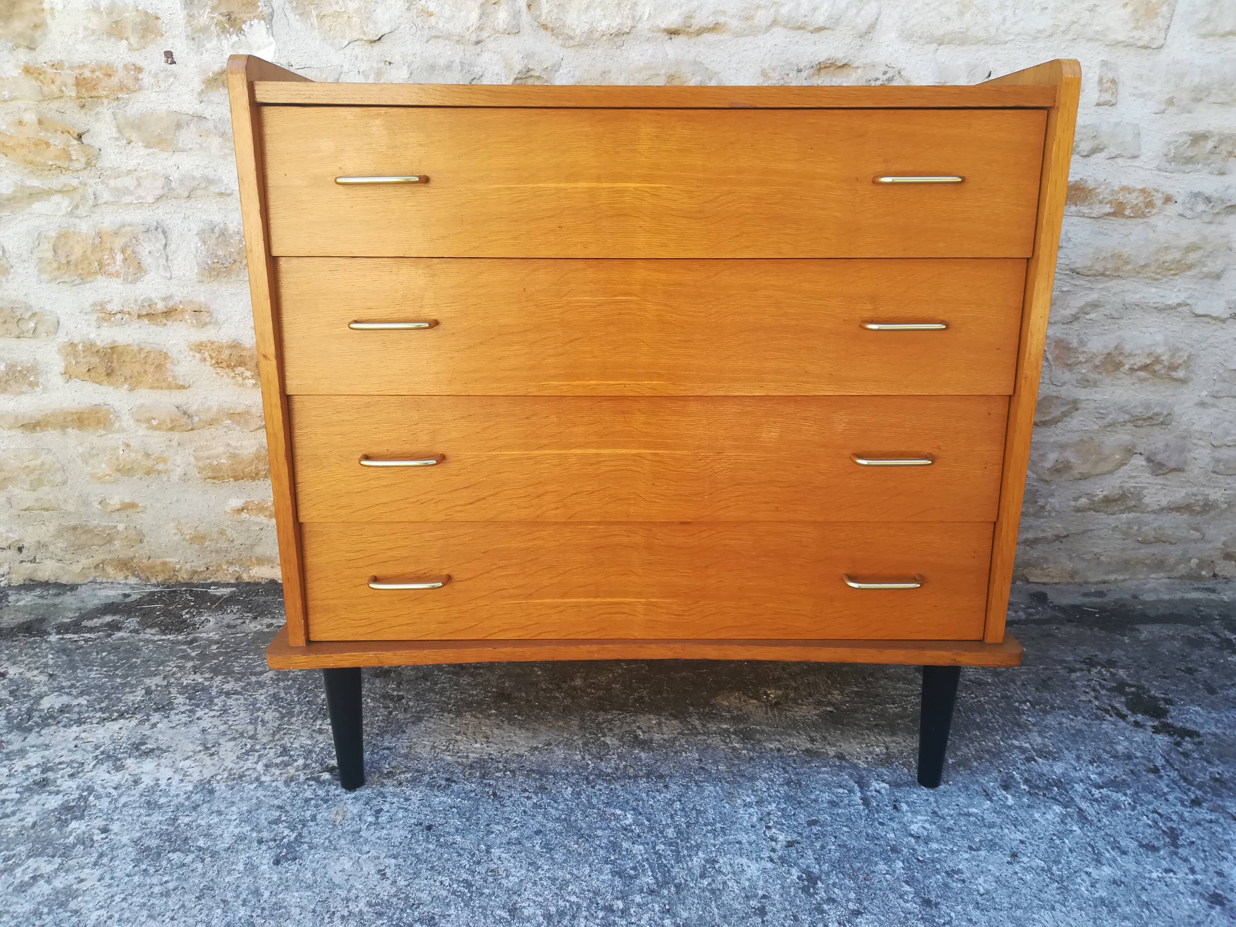 Vintage chest of drawers with four drawers