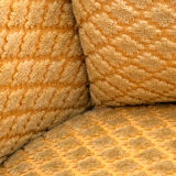 Fauteuil crapaud vintage jaune moutarde velours floqué