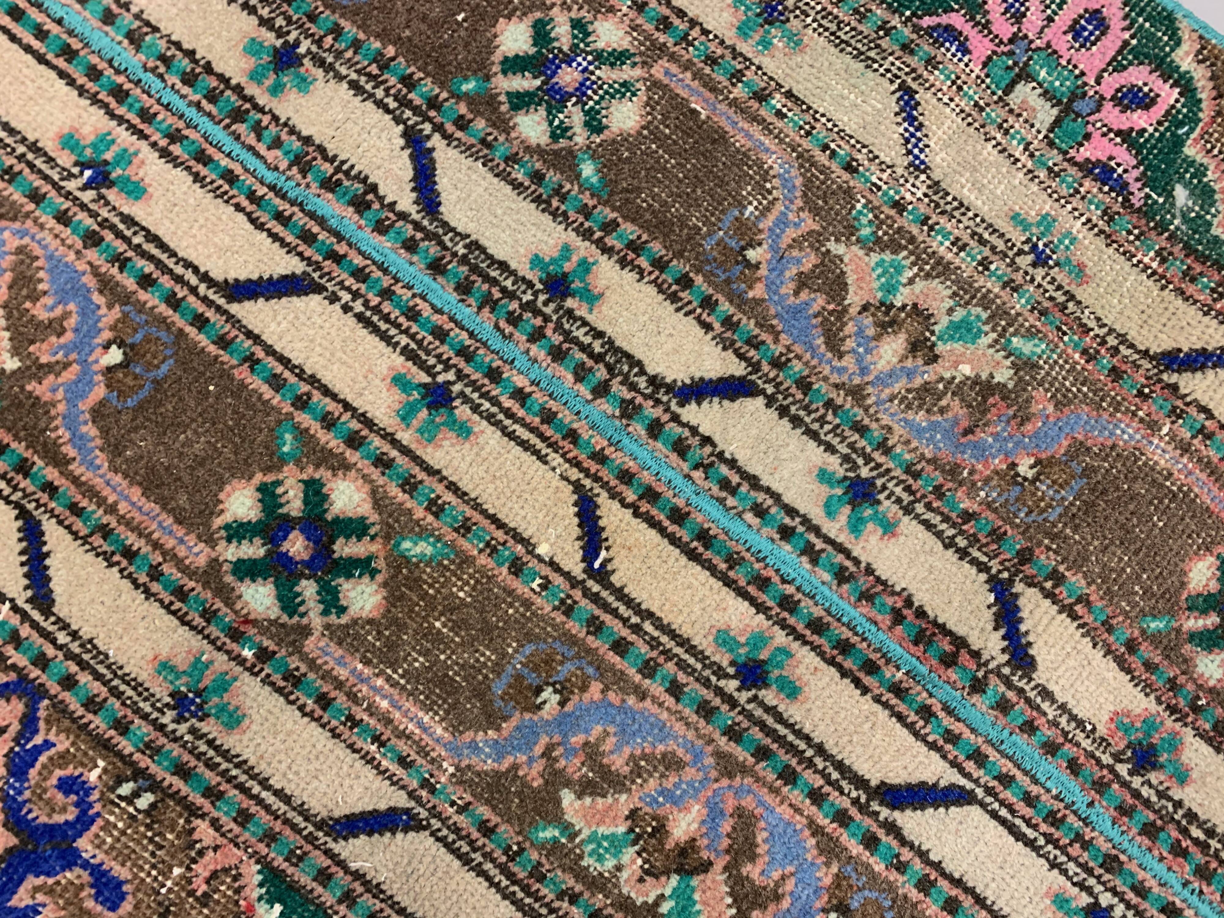 Distressed Turkish Rug 110x72 cm Vintage Shabby, Tribal Red, Green, Brown Small