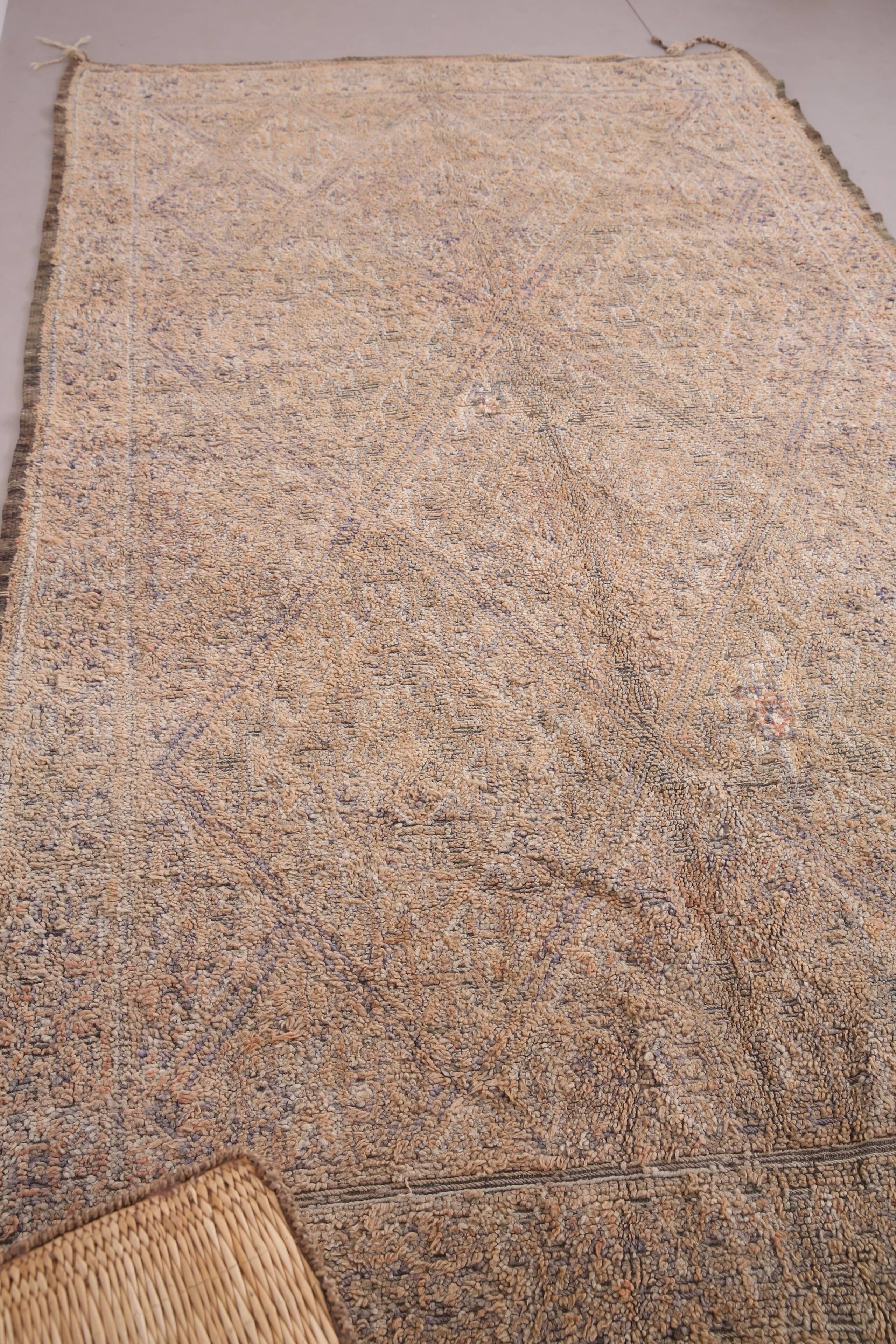 Vintage Moroccan Rug 197 x 340 cm - Berber Wool Rug - Handmade rug Bohemian