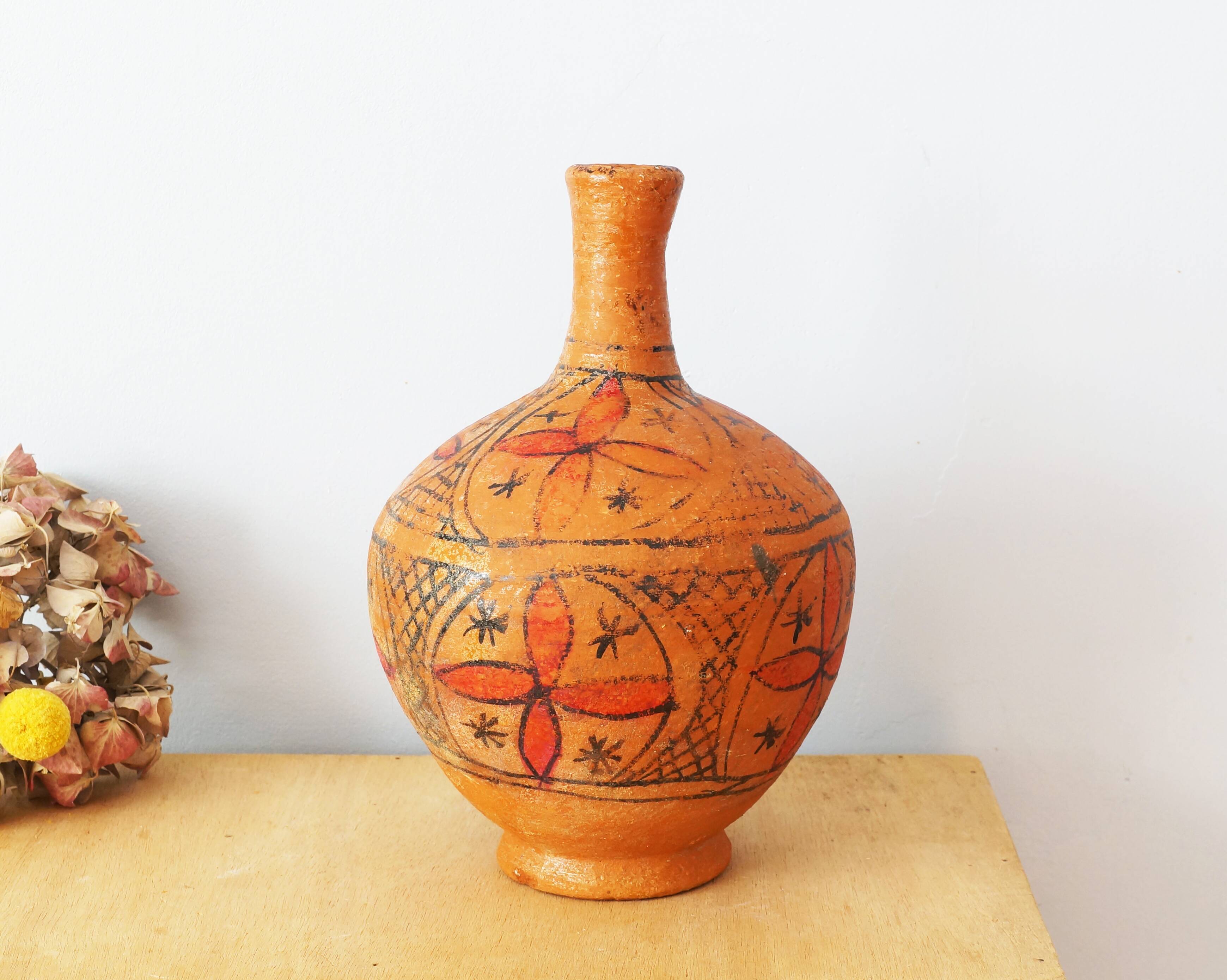 Old Berber vase in painted terracotta