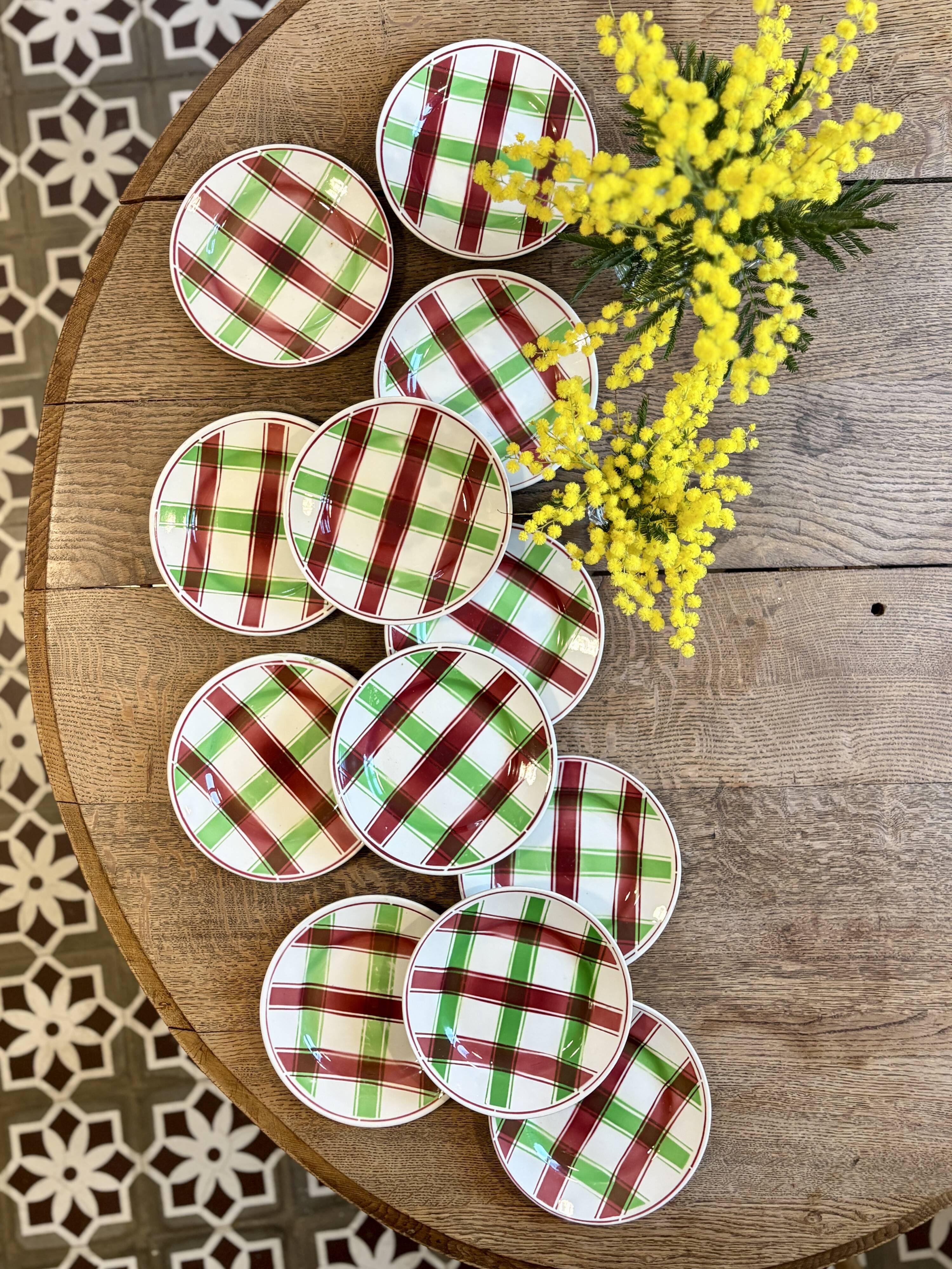Lot de 12 assiettes dessert anciennes, modèle Sousse de Digoin Sarreguemine