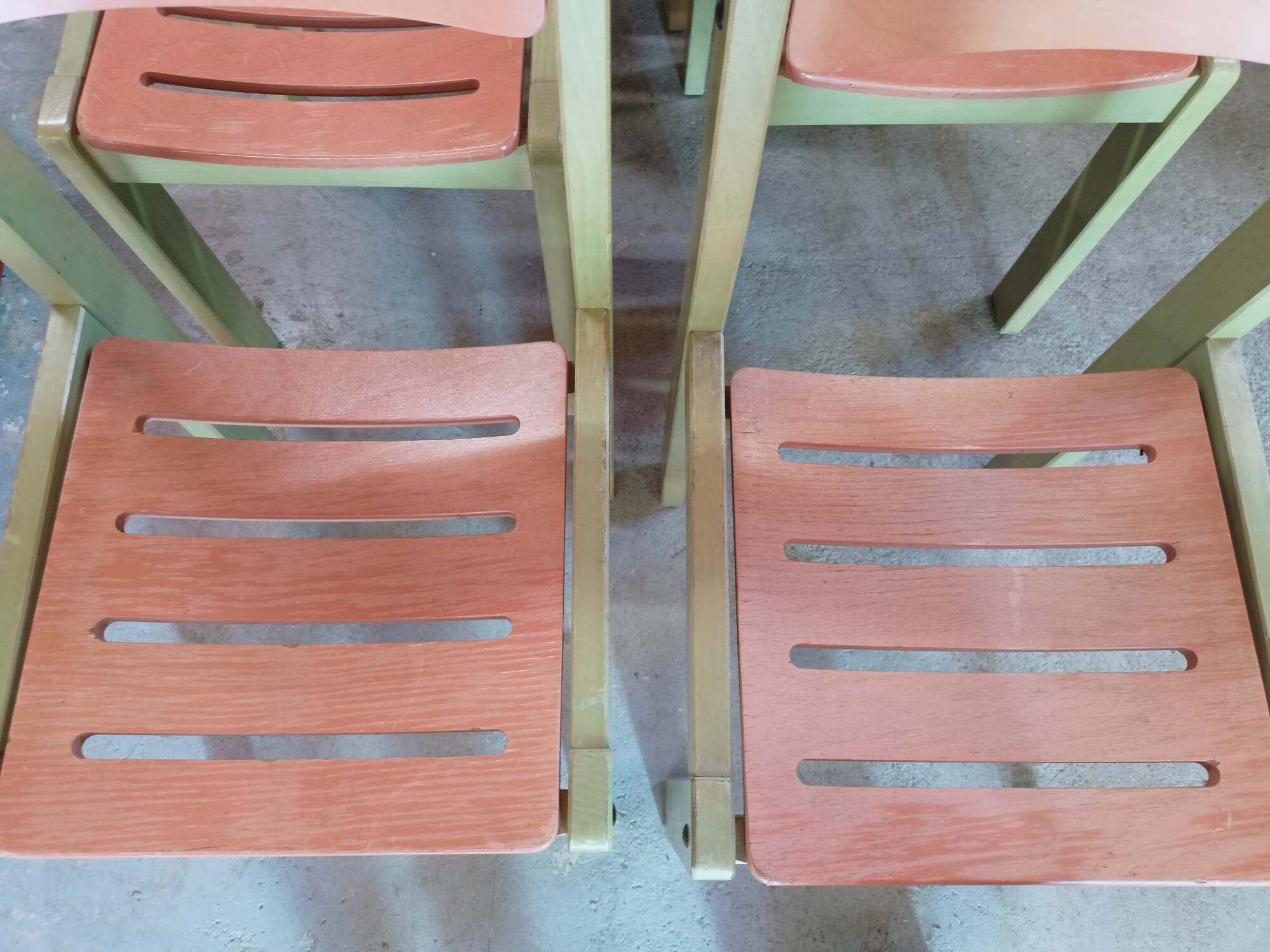 Set of 8 vintage 80s school chairs/ office