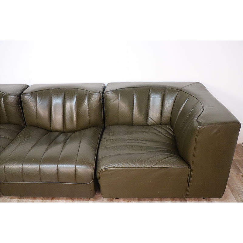 Modular vintage leather sofa by Tito Agnoli for Mobilier International 1970