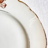 Série de 13 assiettes en porcelaine de Paris, d’époque fin XIXème