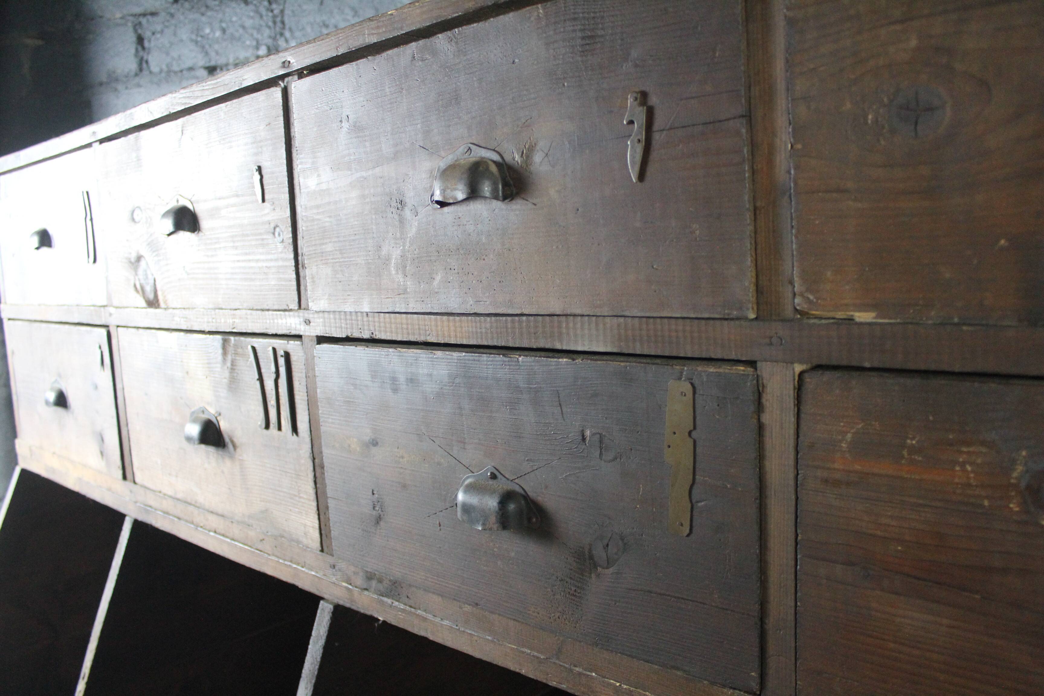 Cutlery trade cabinet – 10 drawers & open compartments