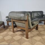 Modulable sofa an armchair in leather and wood