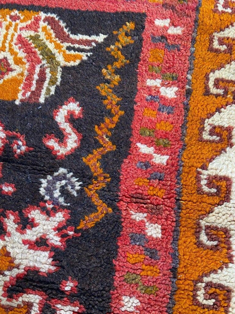 Vintage Moroccan tribal carpet 110x70 cm