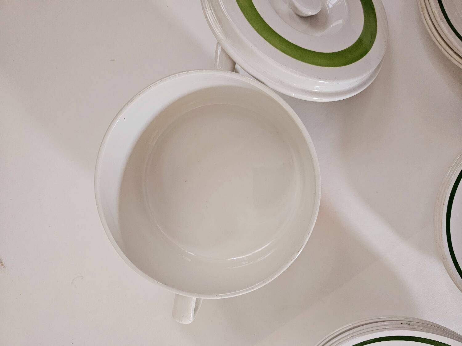 Moulins des loups plate and dish, apple pattern