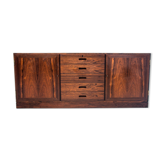 Rosewood sideboard, Danish design by Kai Winding for Hundevad & Co, circa 1960.