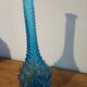 Bouteille vase bleu vintage verre moulé