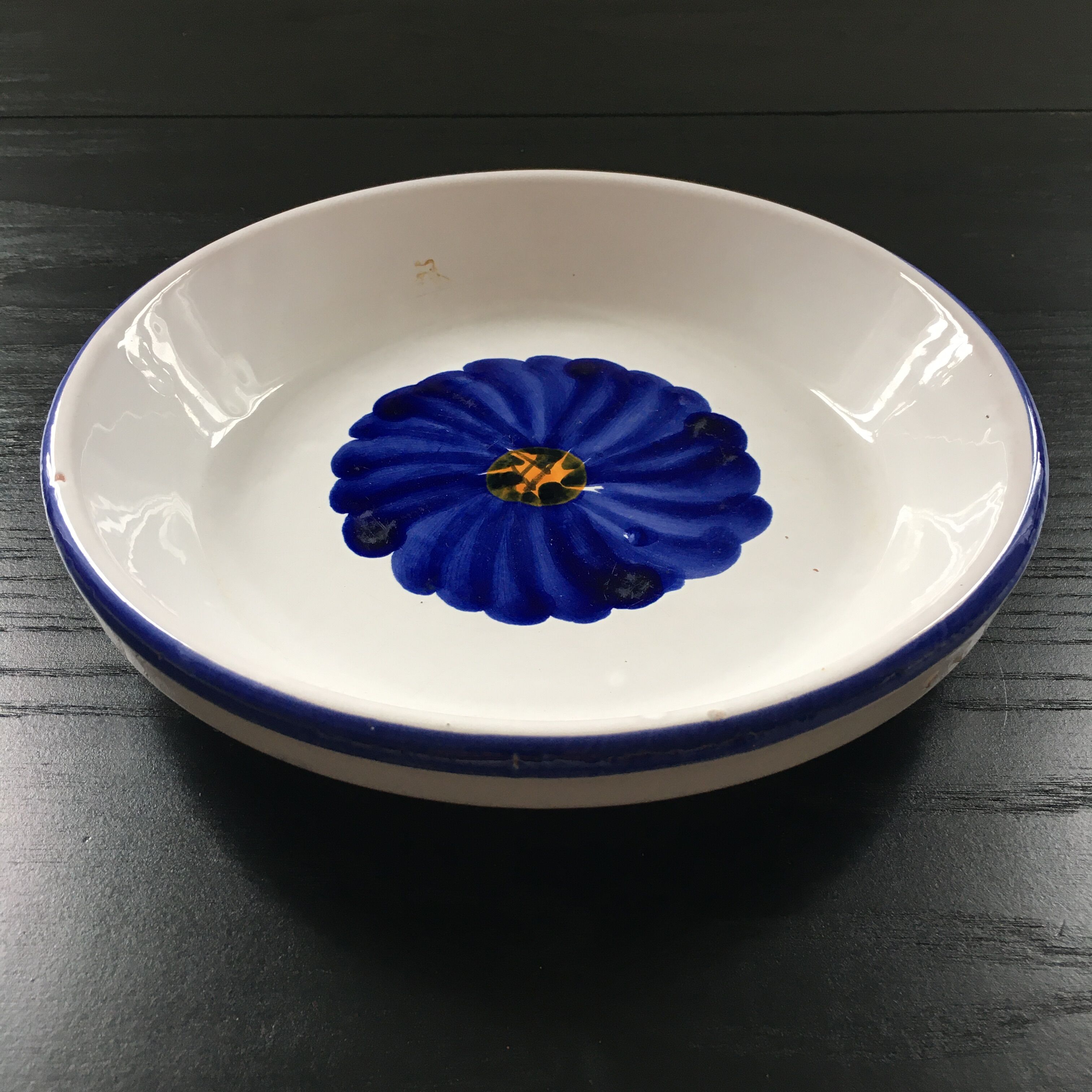 Soucoupe fleur bleue