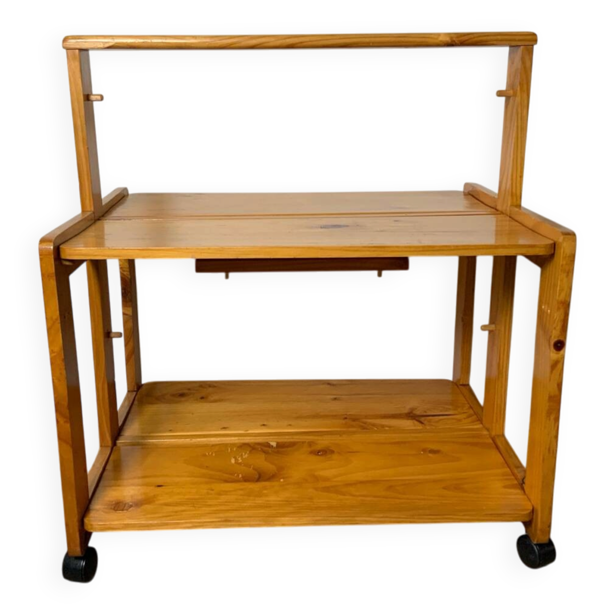 Vintage dessert table