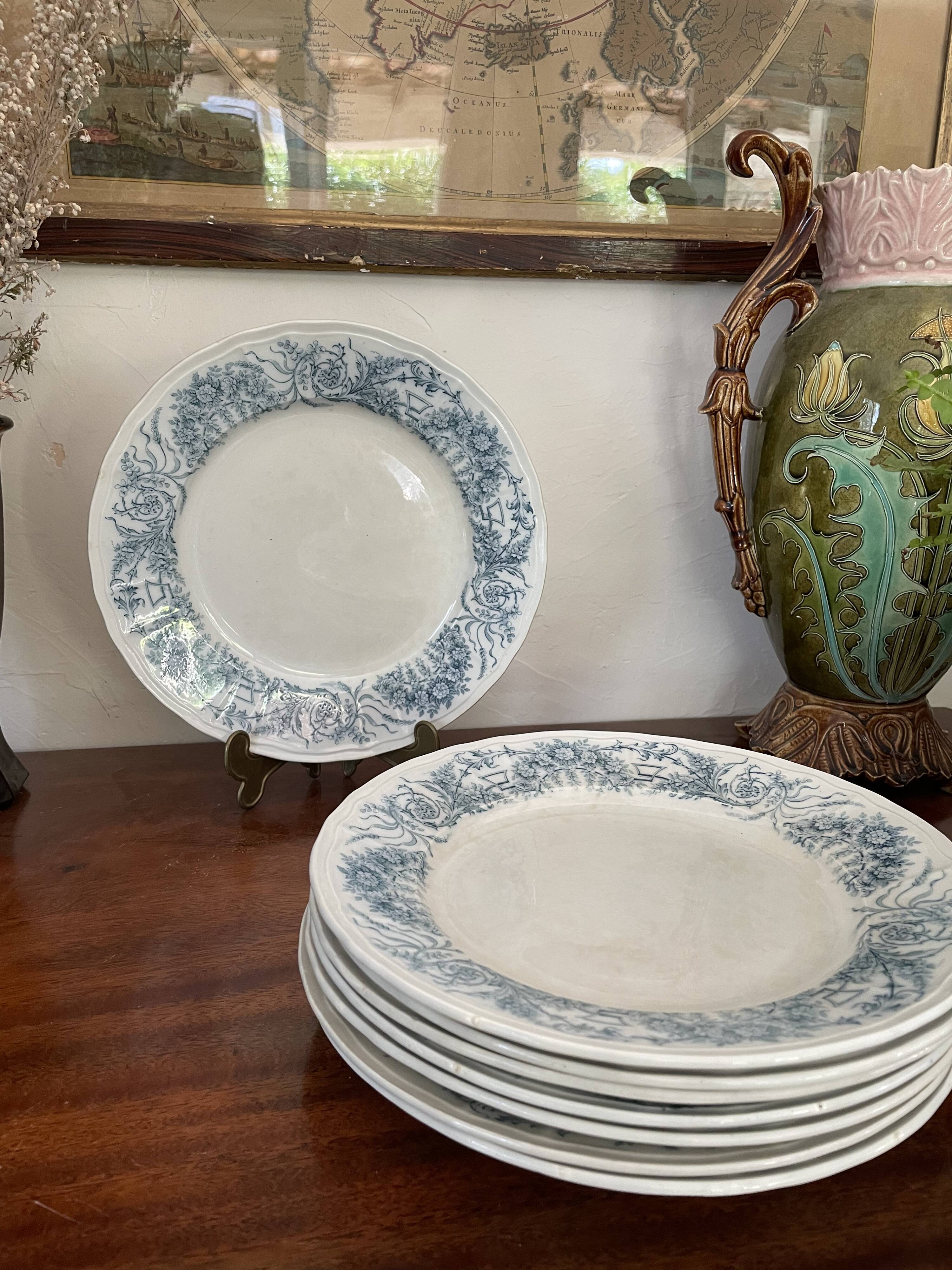 8 St Amand and Hamage iron earth plates