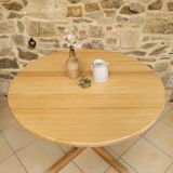Round table