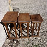 Tables gigognes