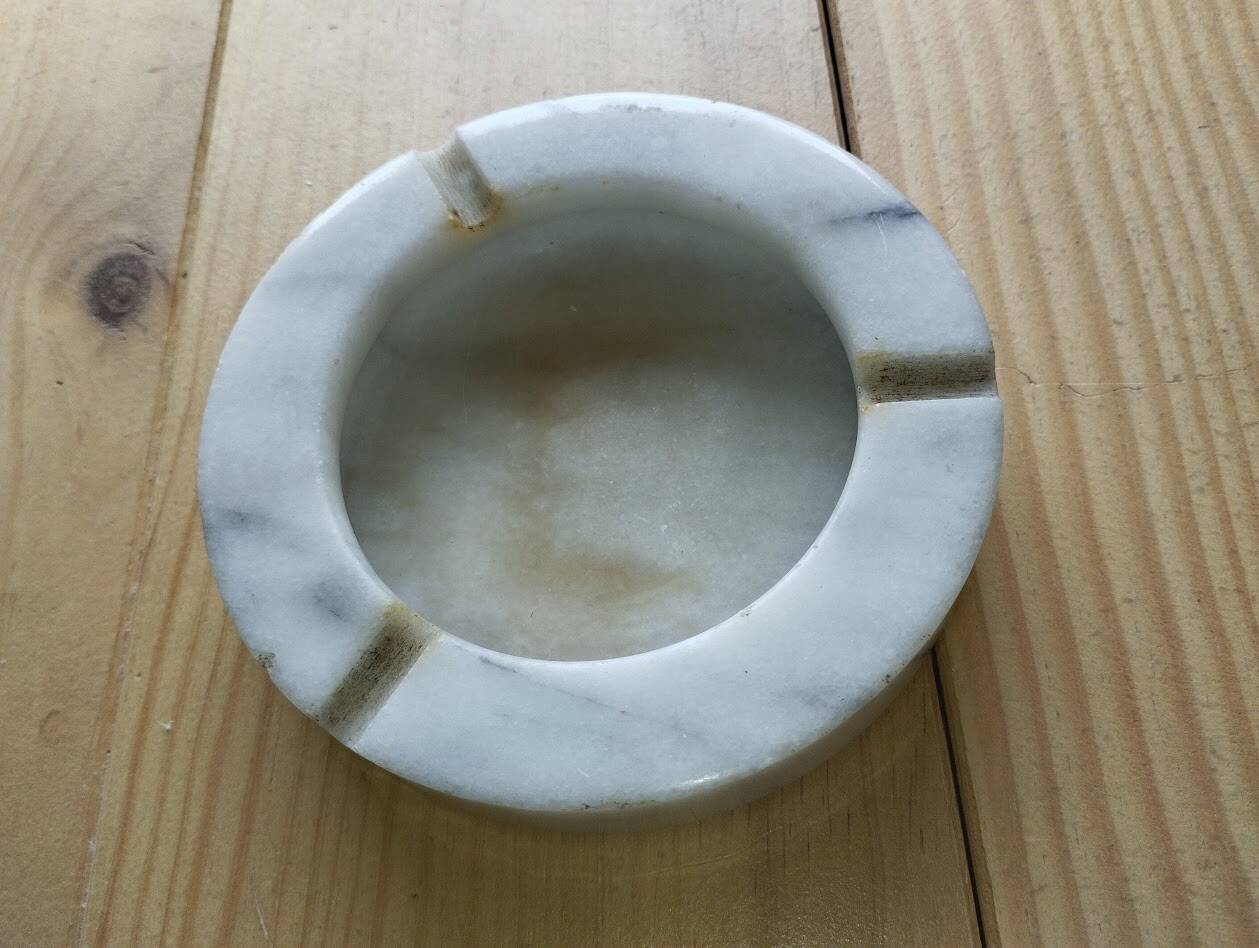 vintage tray/ashtray.