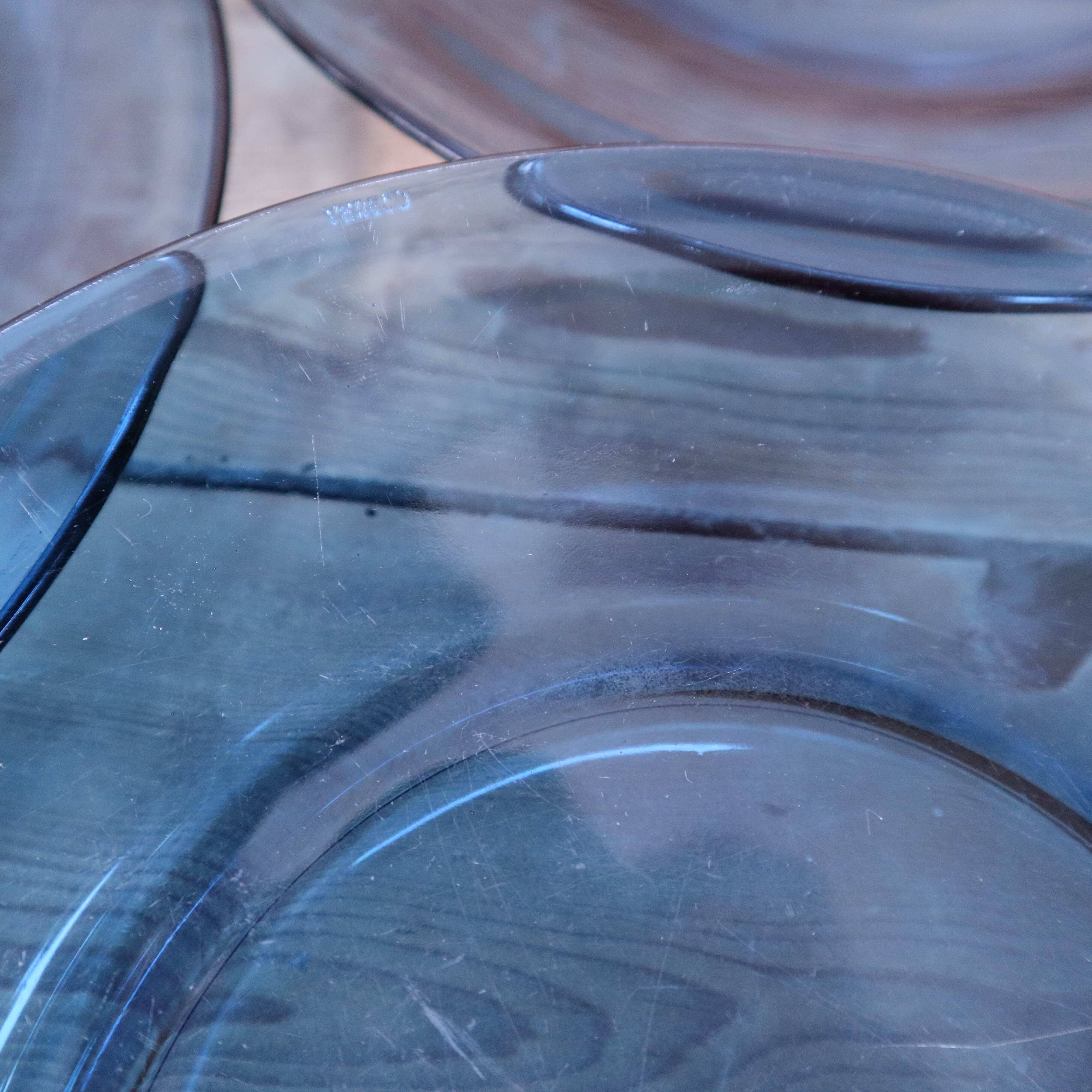 4 vintage blue tempered glass dinner plates Vereco France