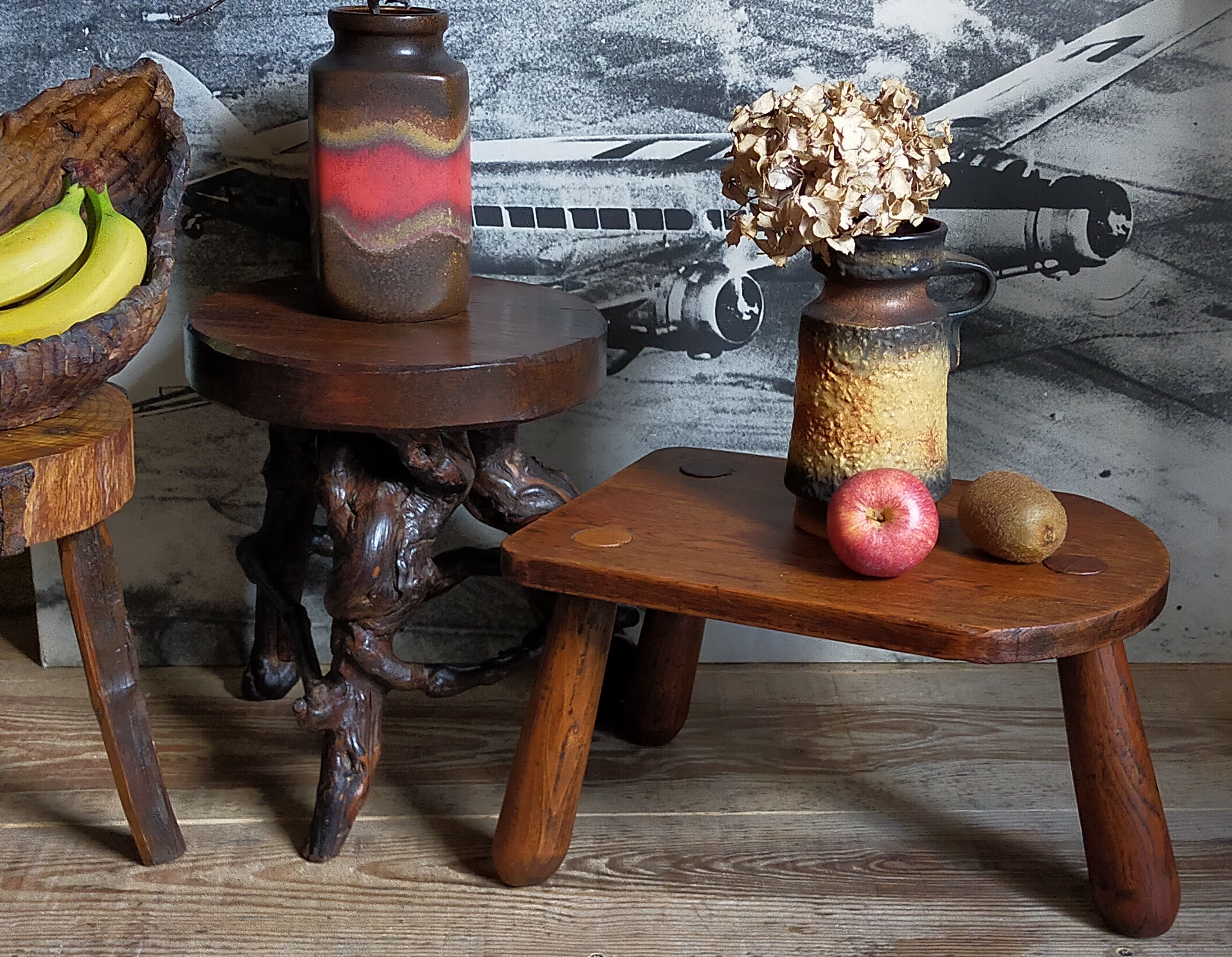 Tripod stool Art-popular vines, solid wood top