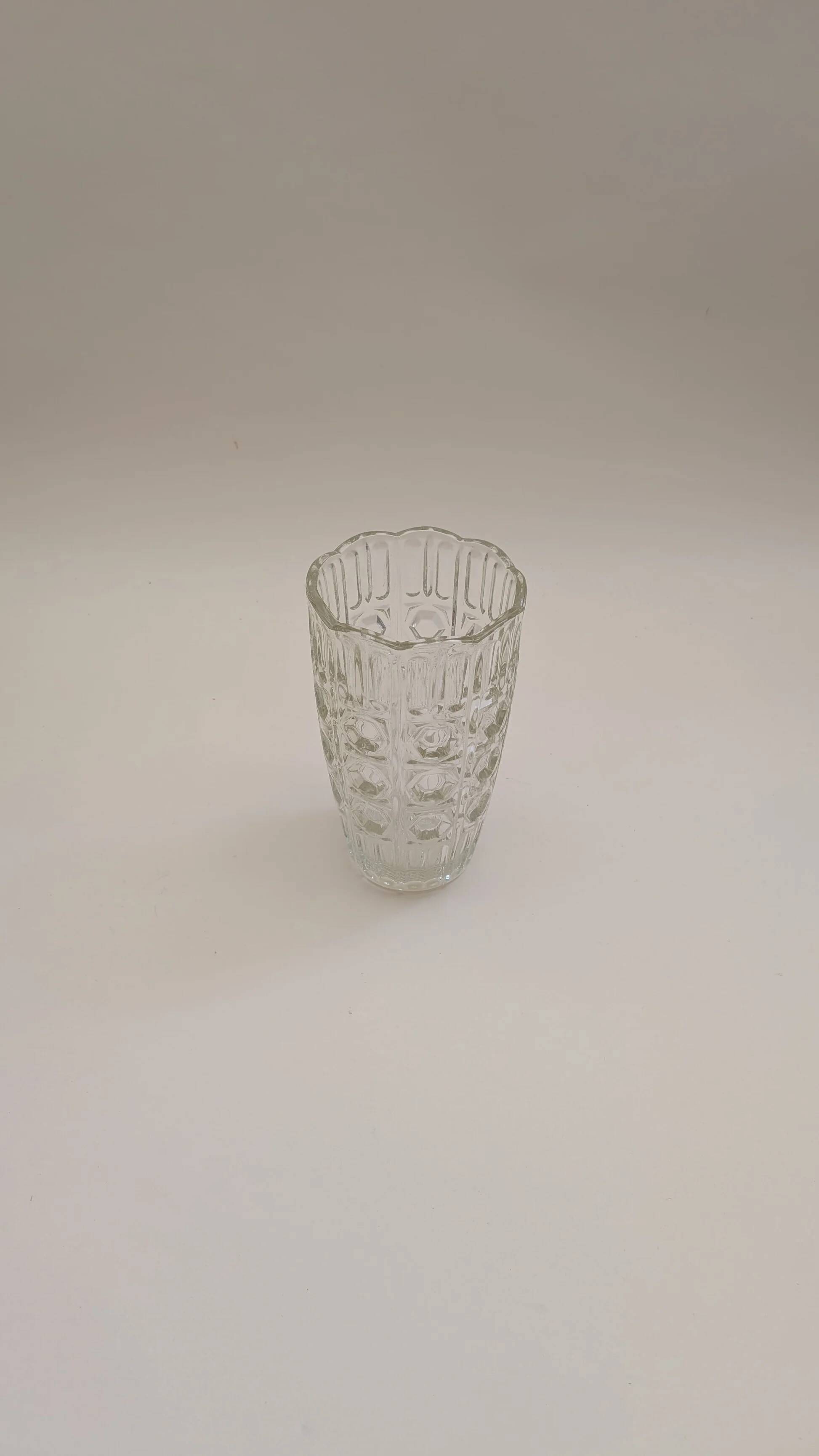 Glass vase