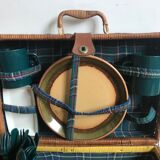 Wicker picnic basket