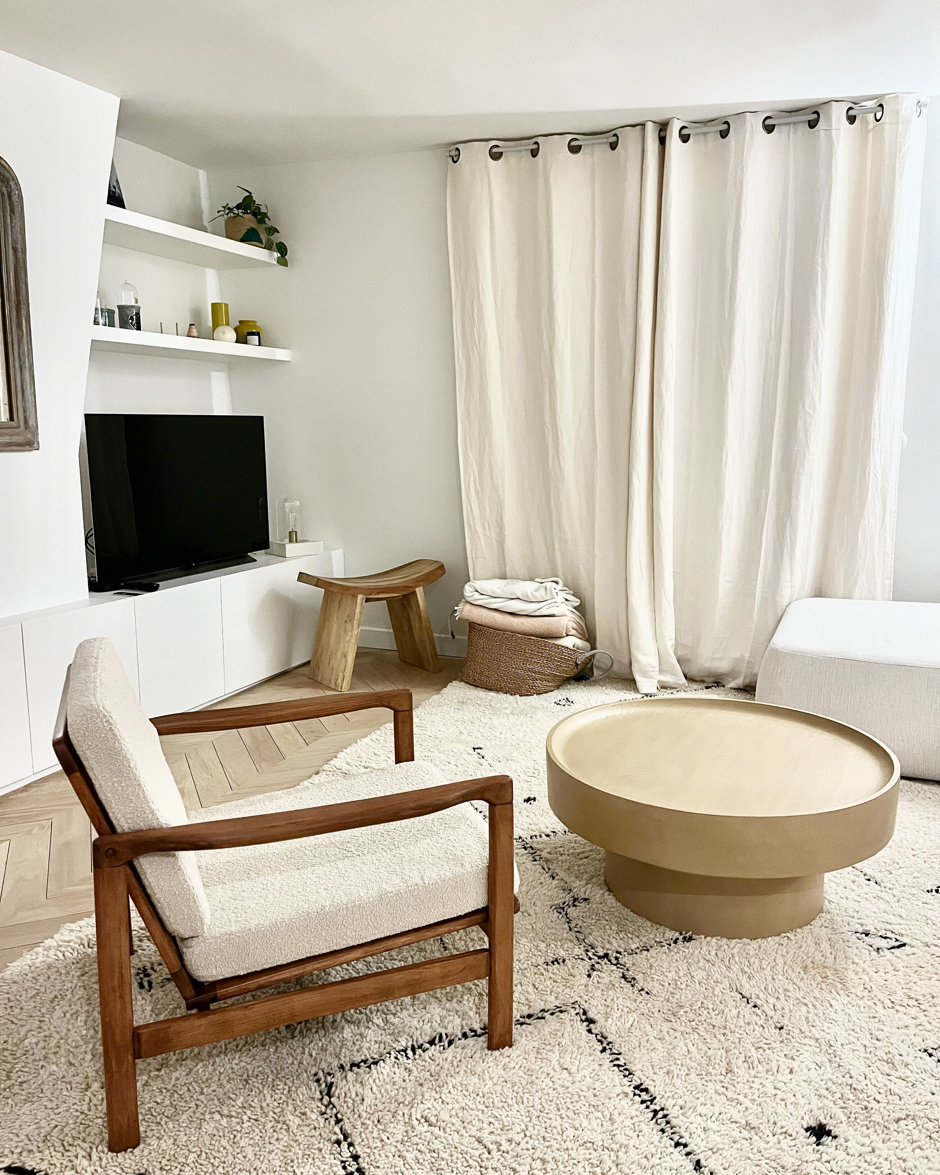 Armchairs BZ light beige buckle