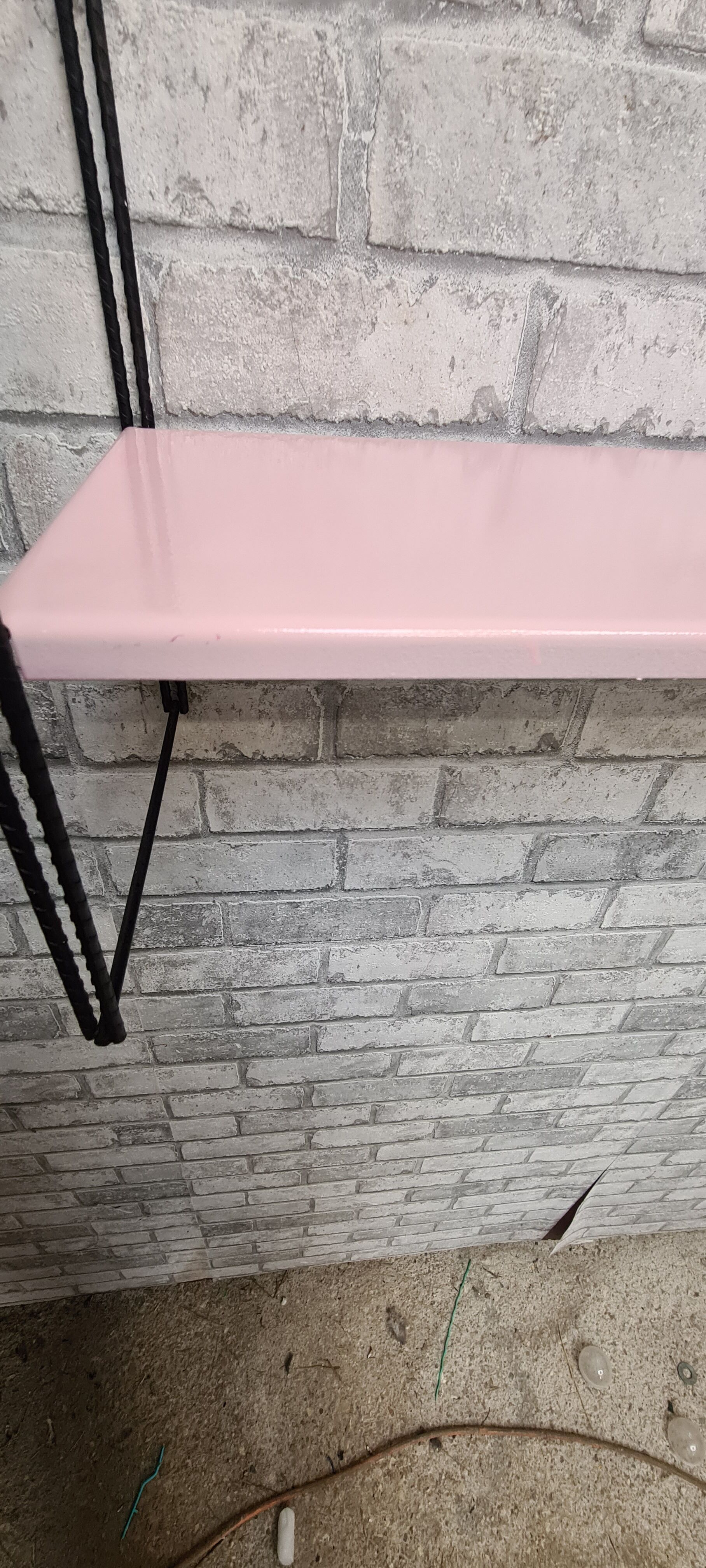 floor string style tomado 1960 metal 2 shelves 3 studs upright matt black 97x30 x16 paint