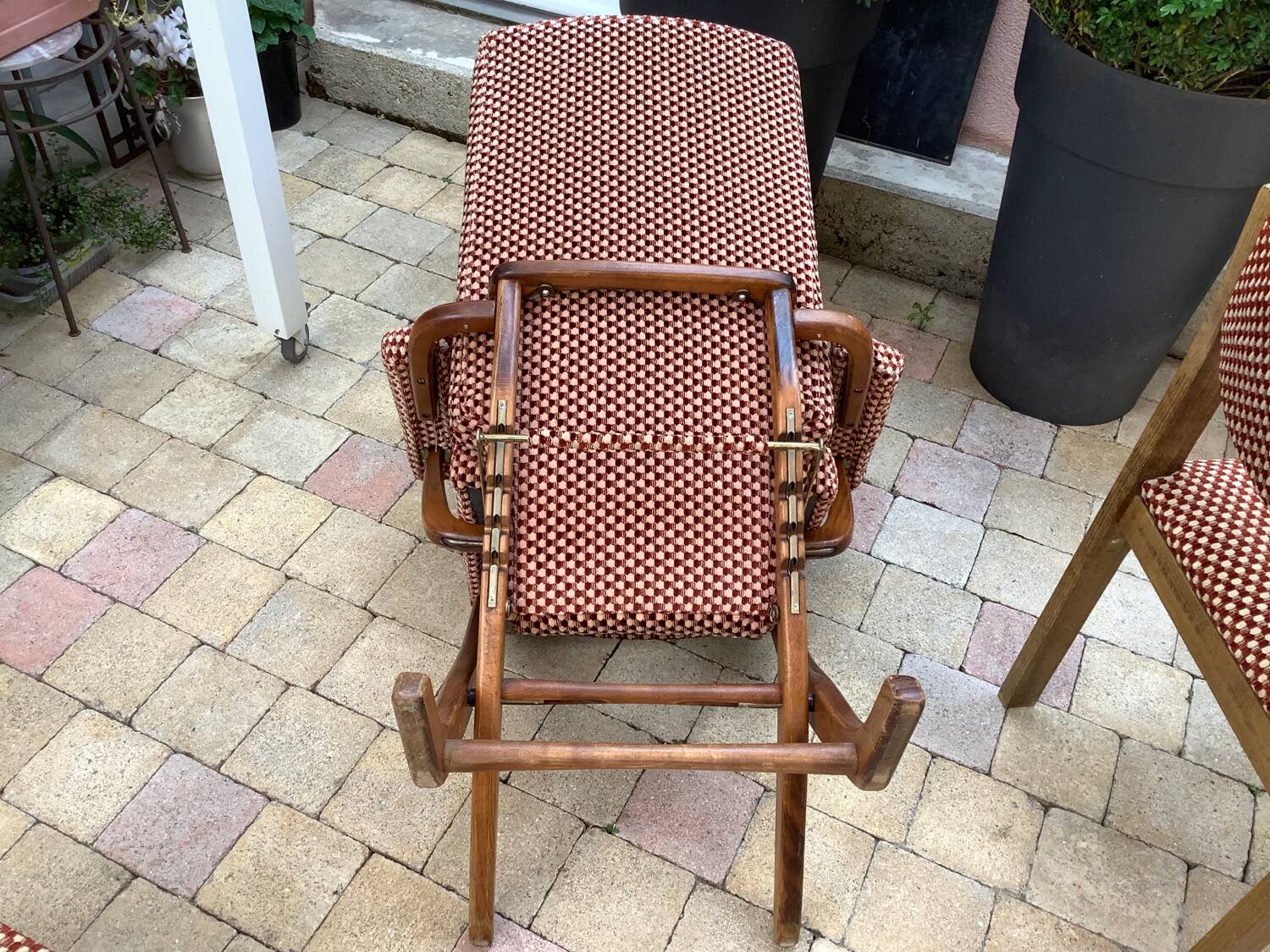Baumann 70s velvet relax armchair
