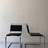 2 B33 chairs in chromed metal and black leather