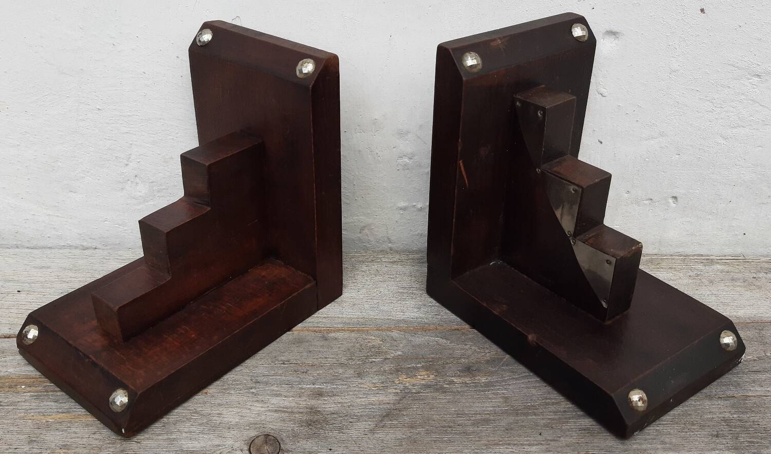 Paire de serre-livres en bois (art-déco)