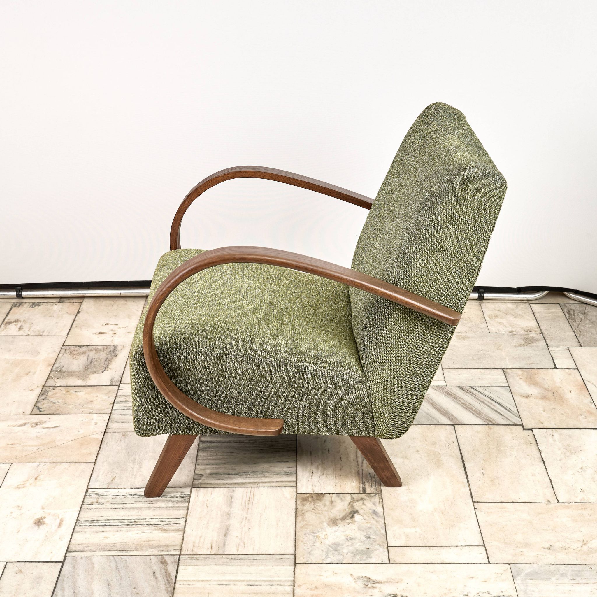 H 410 type C Armchair designed by Jindrich Halabala, 1940s, Czechoslovakia