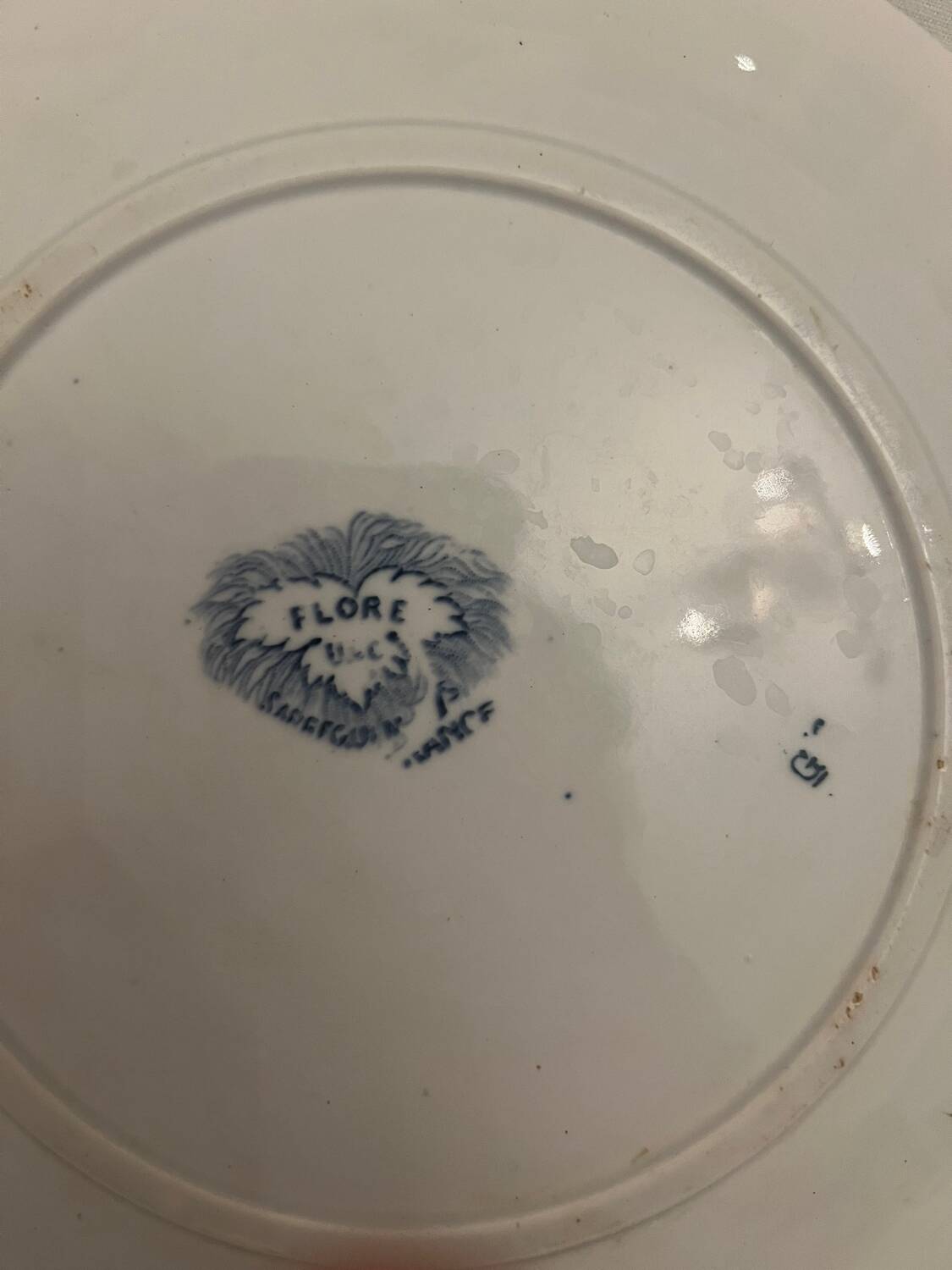 3 flat plates in Sarreguemines iron clay model Flore