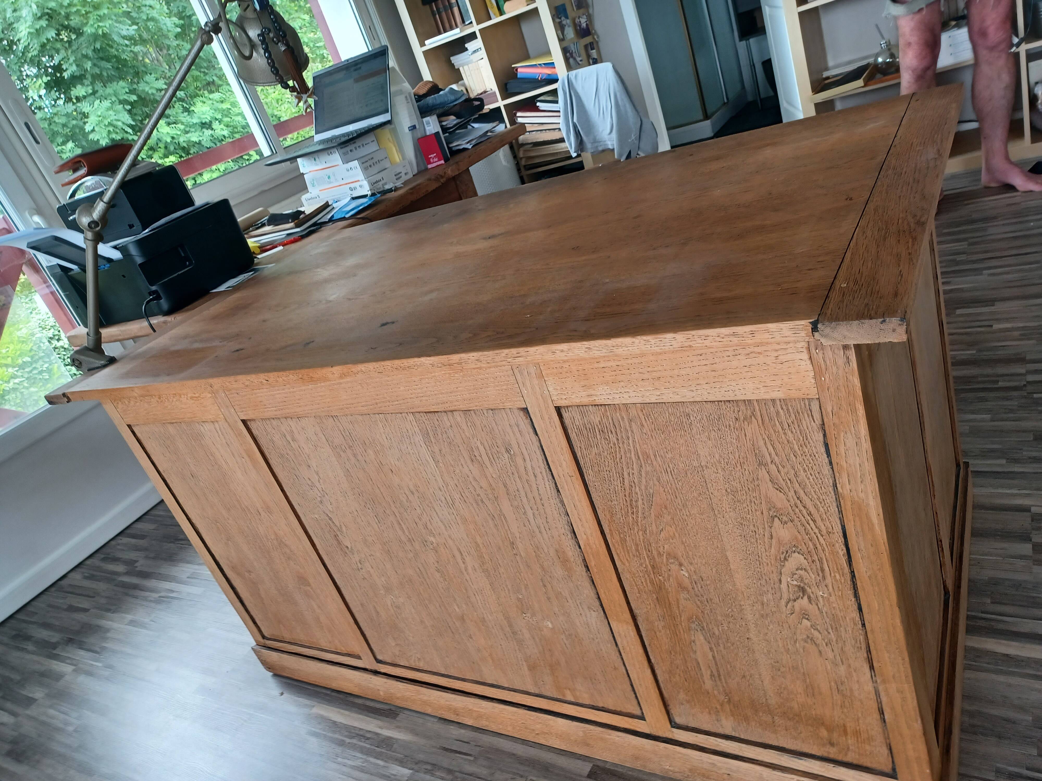 bureau style notaire