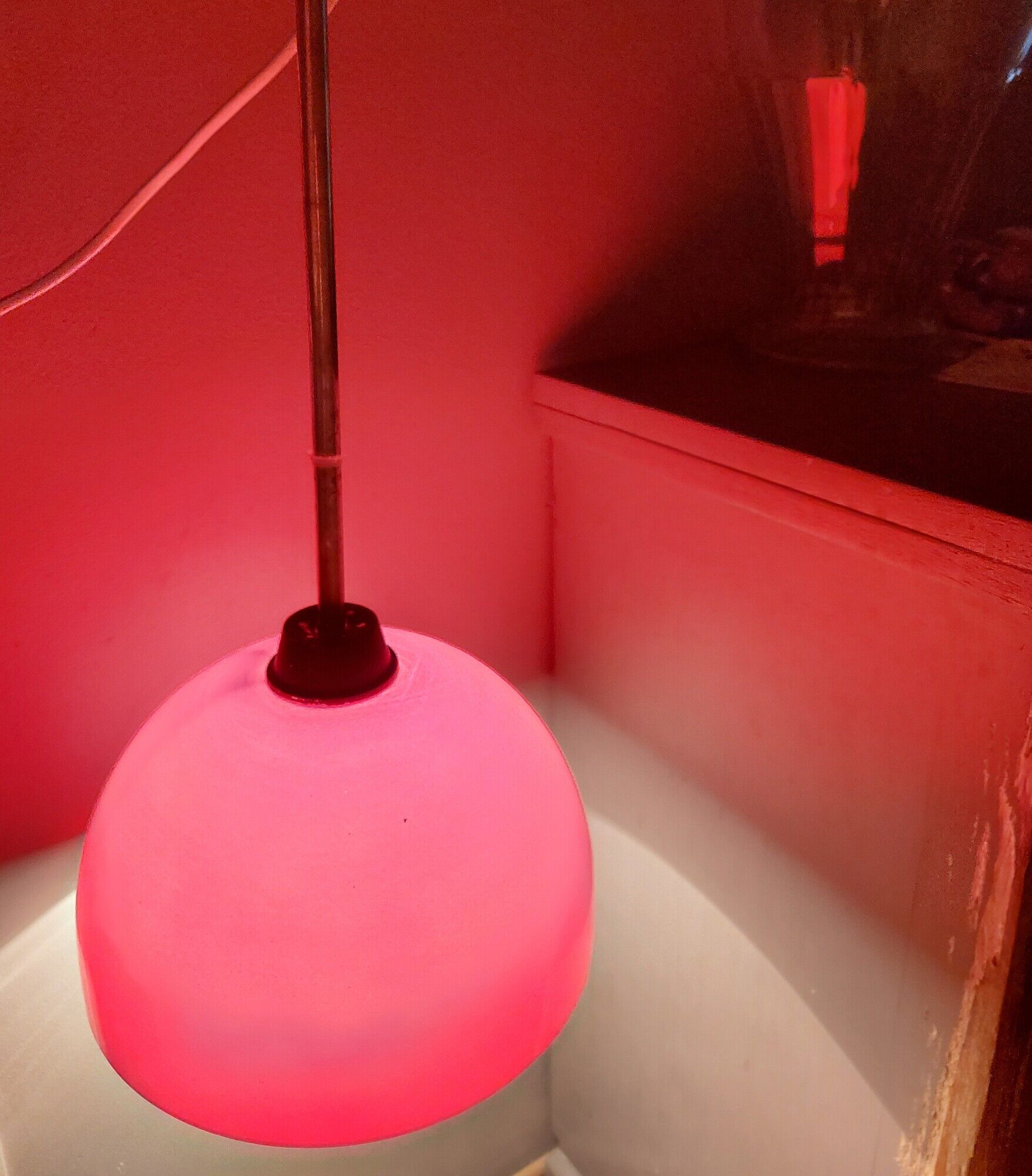 Vintage hanging lamp in red opaline of the 50/60