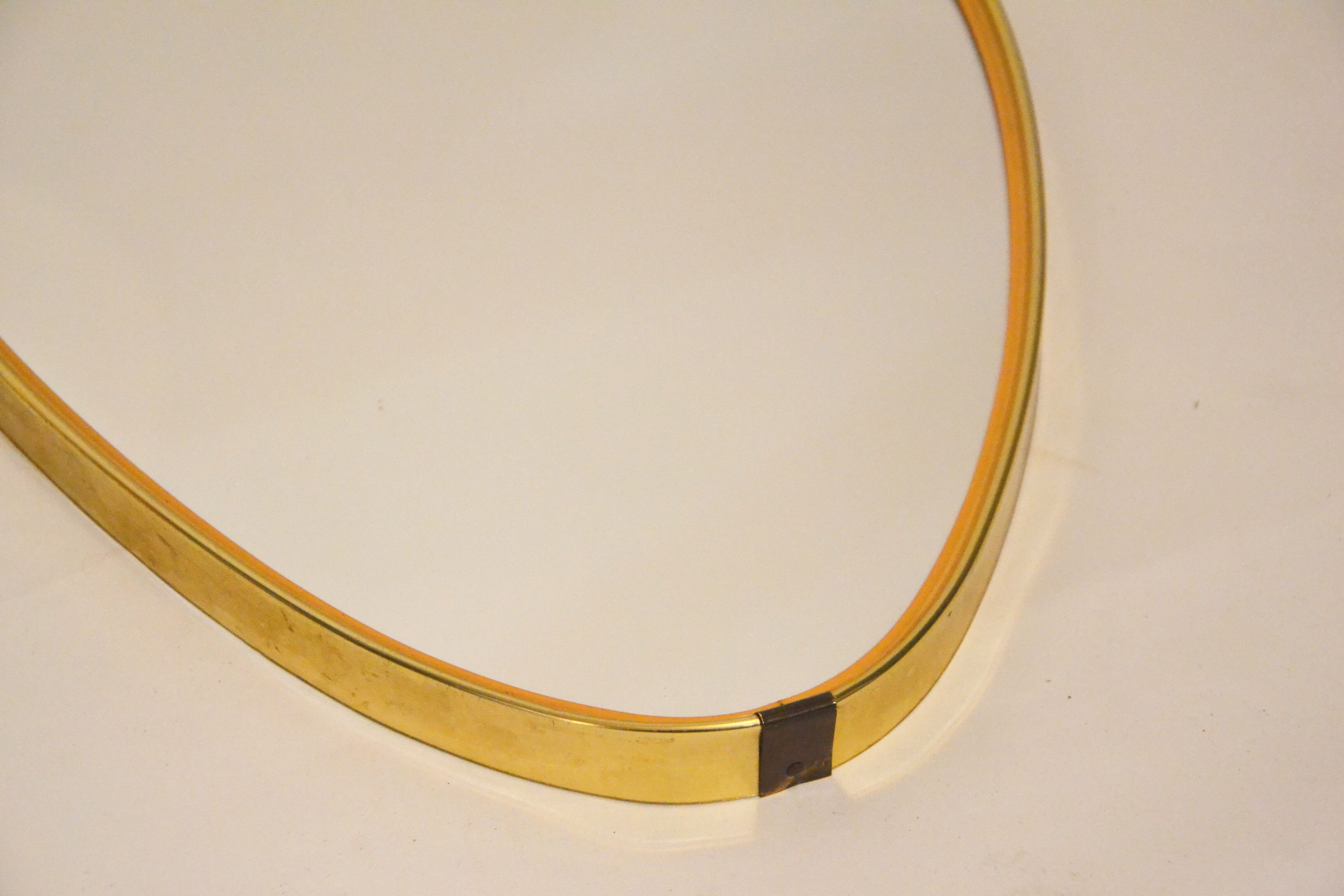 Mirror shape free gold