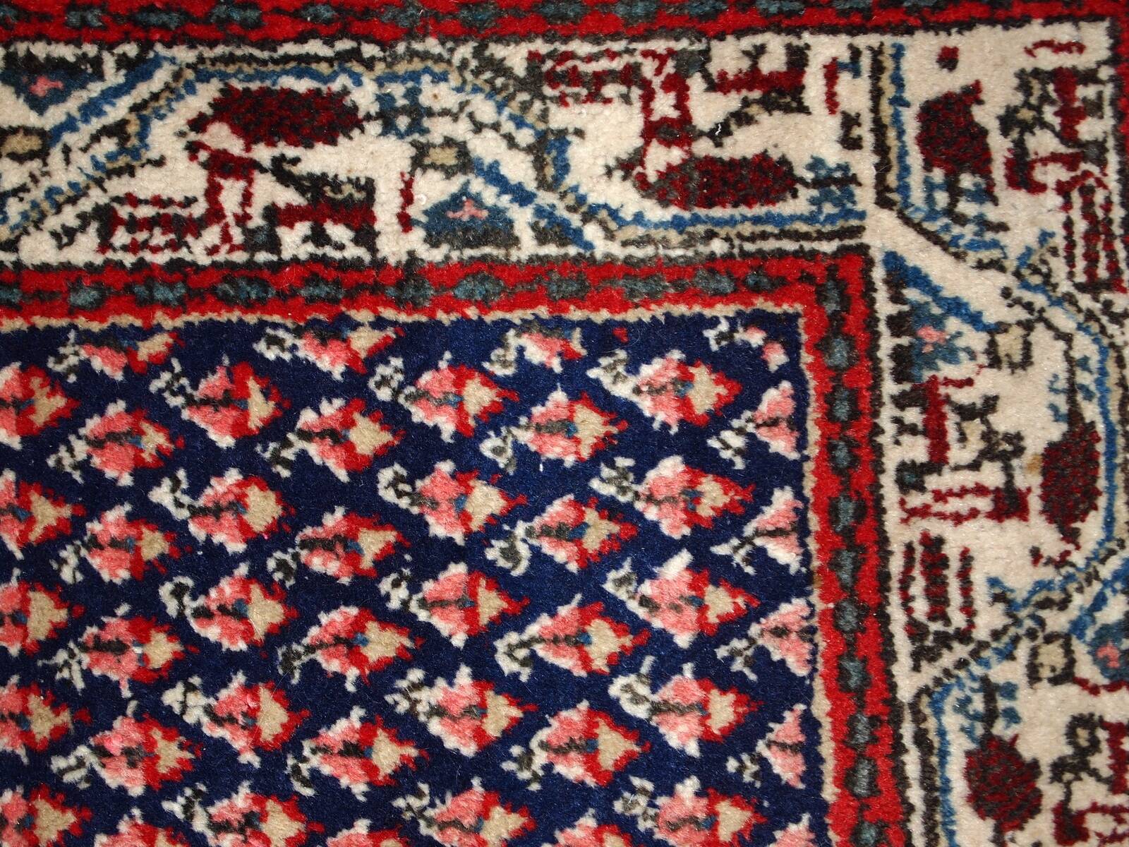 Tapis Vintage Seraband en Laine, Années 1970, Élégance Artisanale