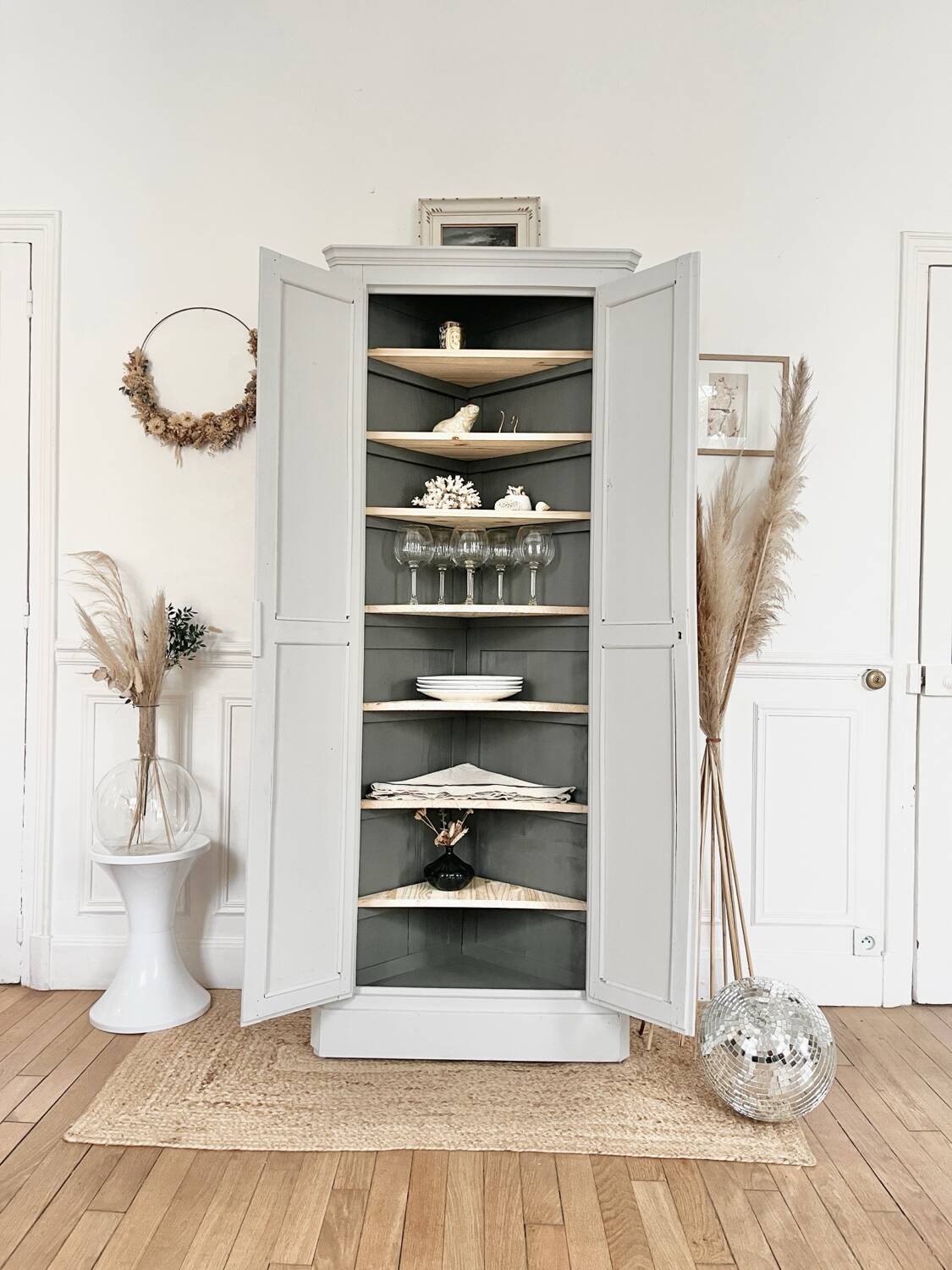 Parisian corner cabinet