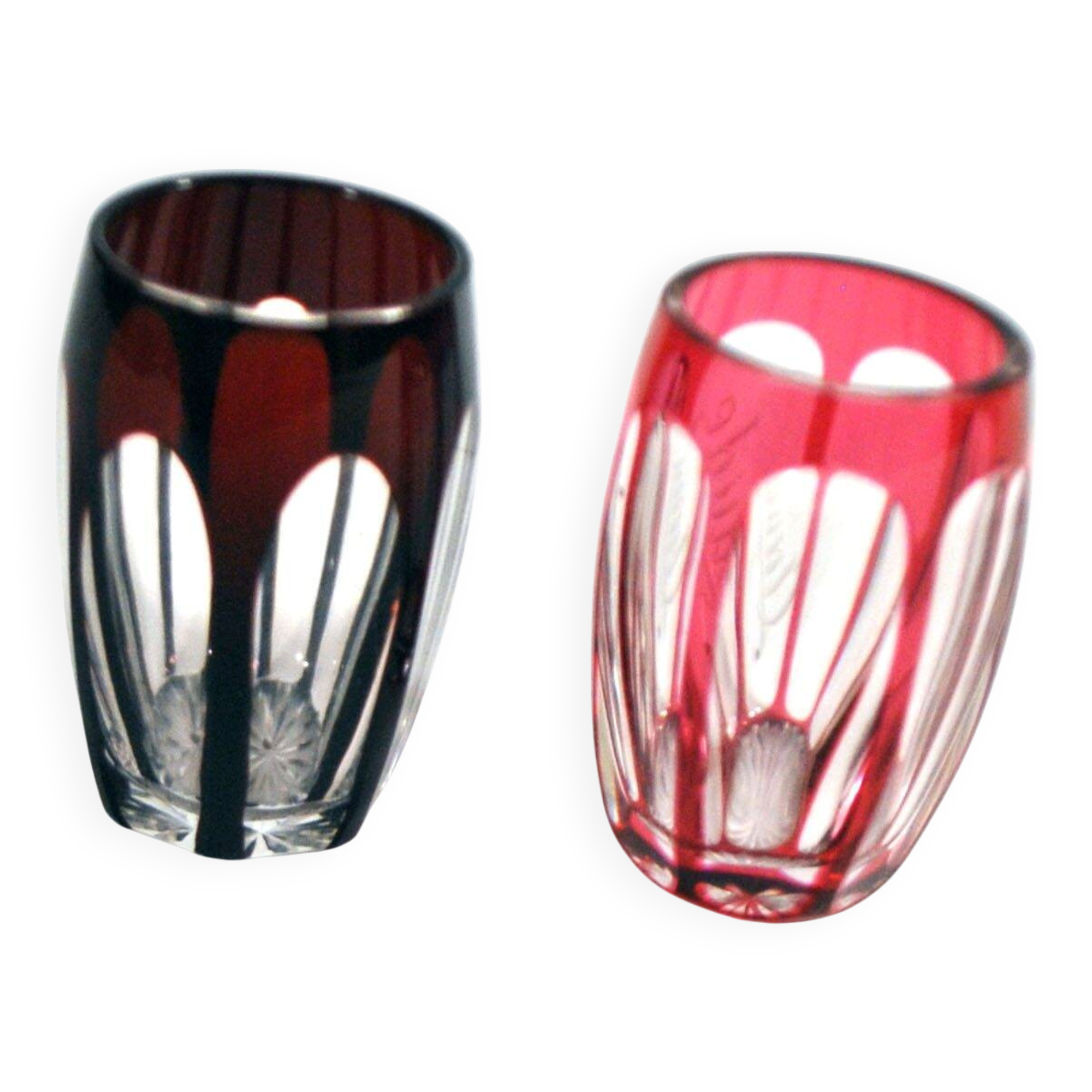 SAINT-LOUIS set of 2 crystal double overlay red engraved shooter glasses