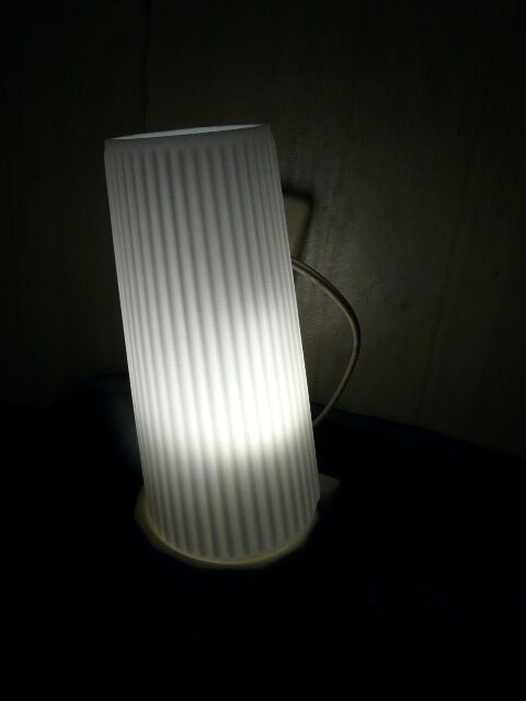 Porcelain and opaline art deco wall lamp