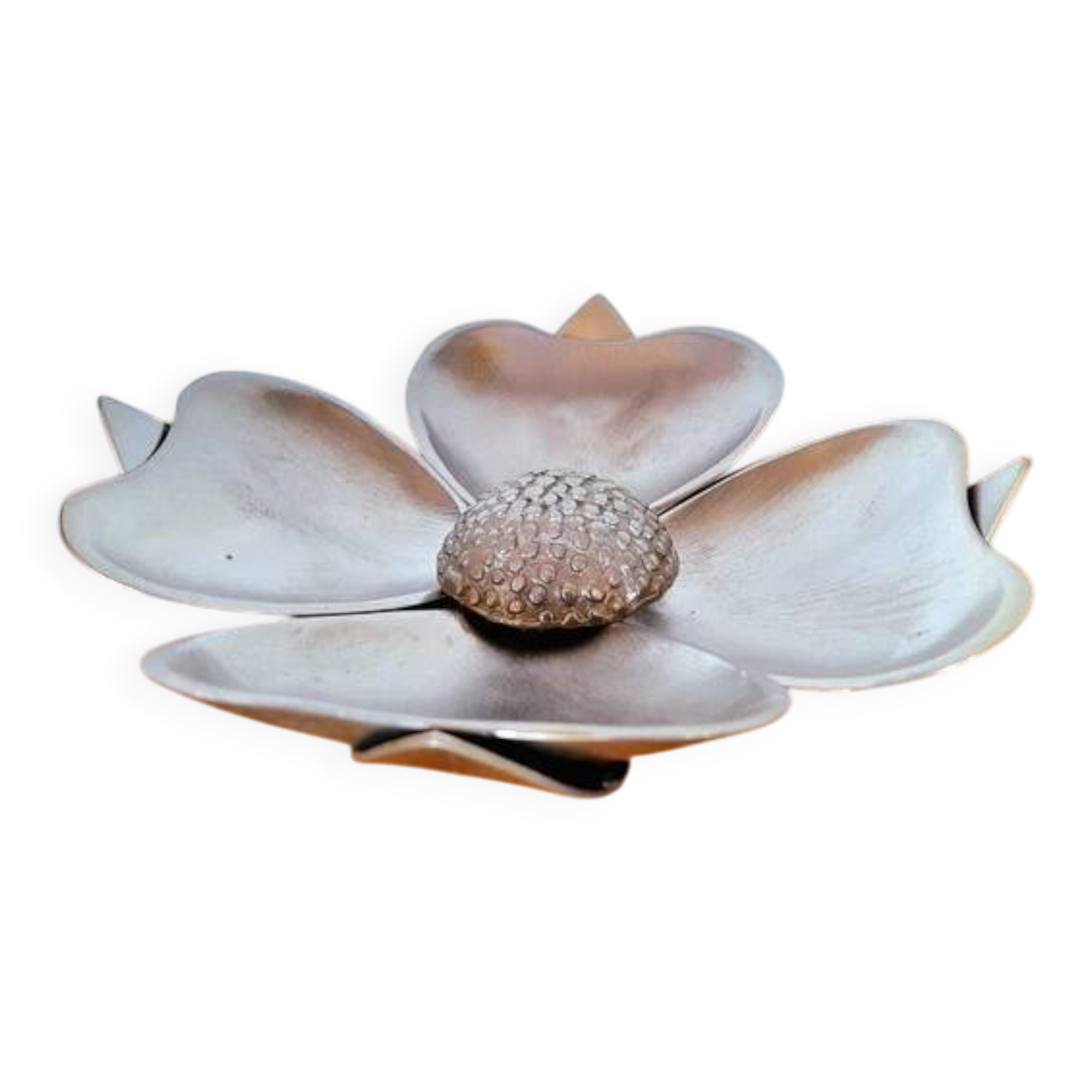 Cendrier fleur de lotus en métal argenté, 1970.