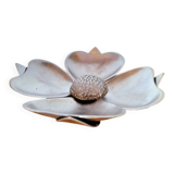 Cendrier fleur de lotus en métal argenté, 1970.