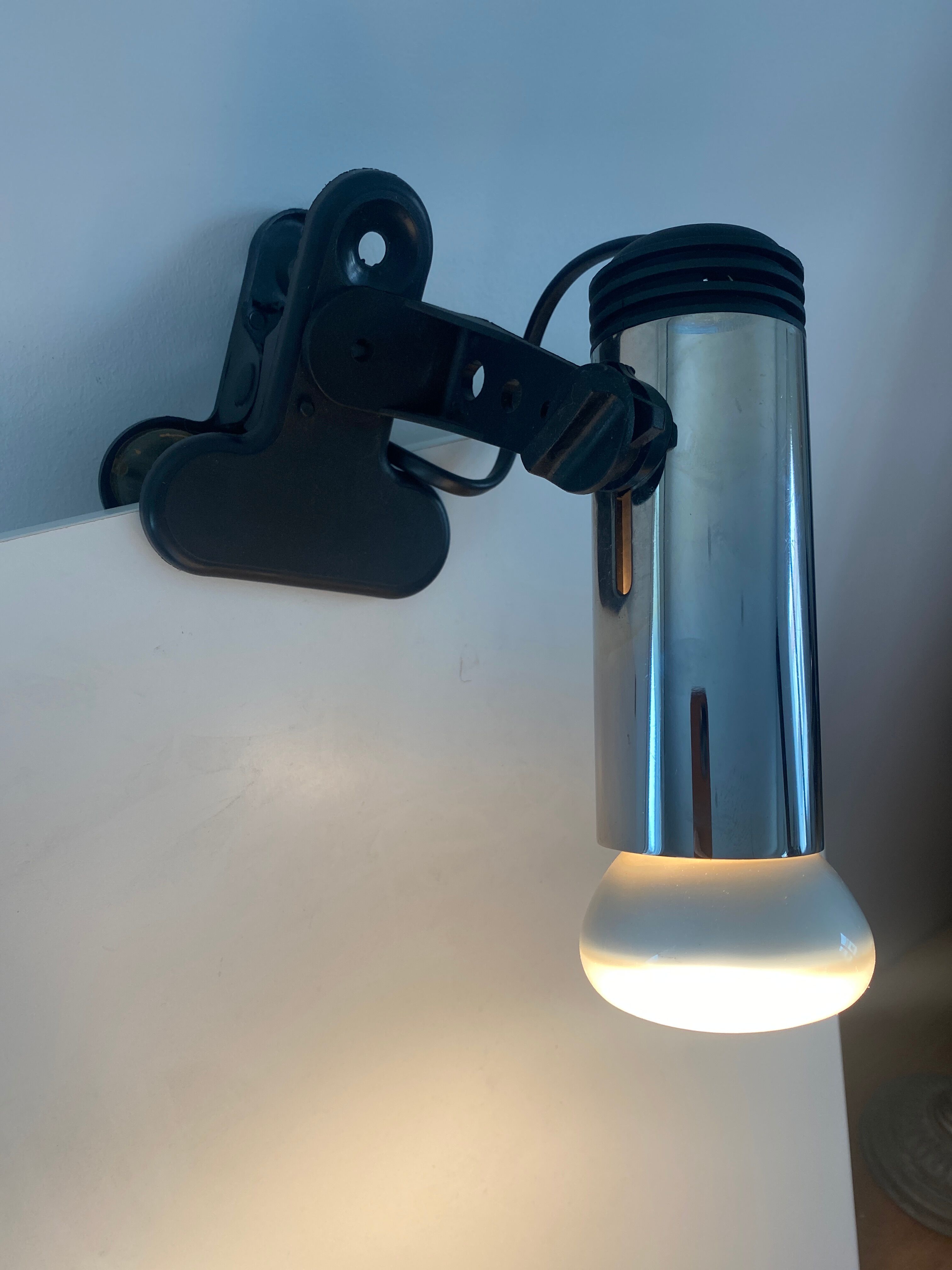 Lampe spot à pince vintage chromée