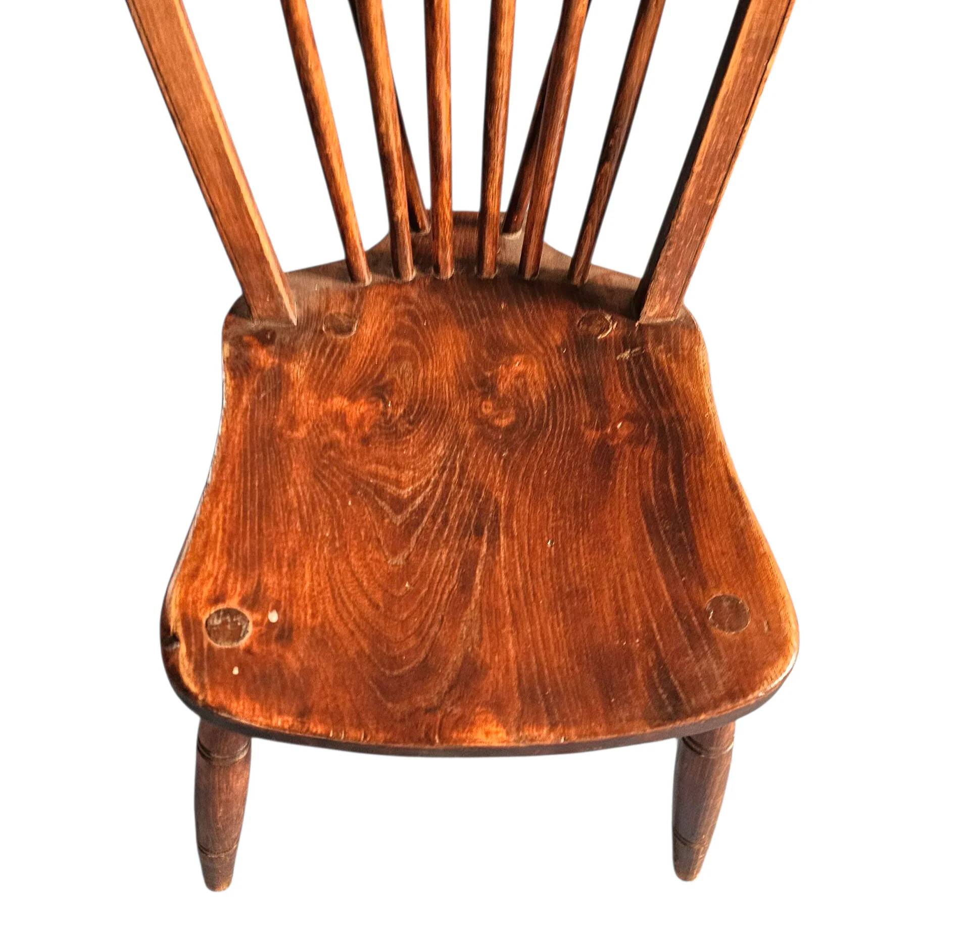 6 x 19th century / Windsor stick back chairs
