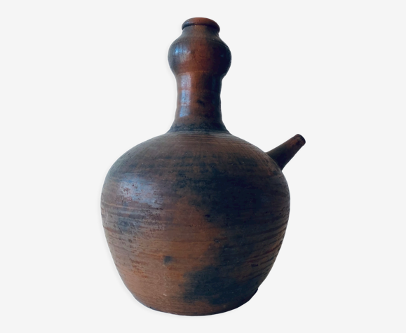Poterie ancienne en argile, poterie primitive