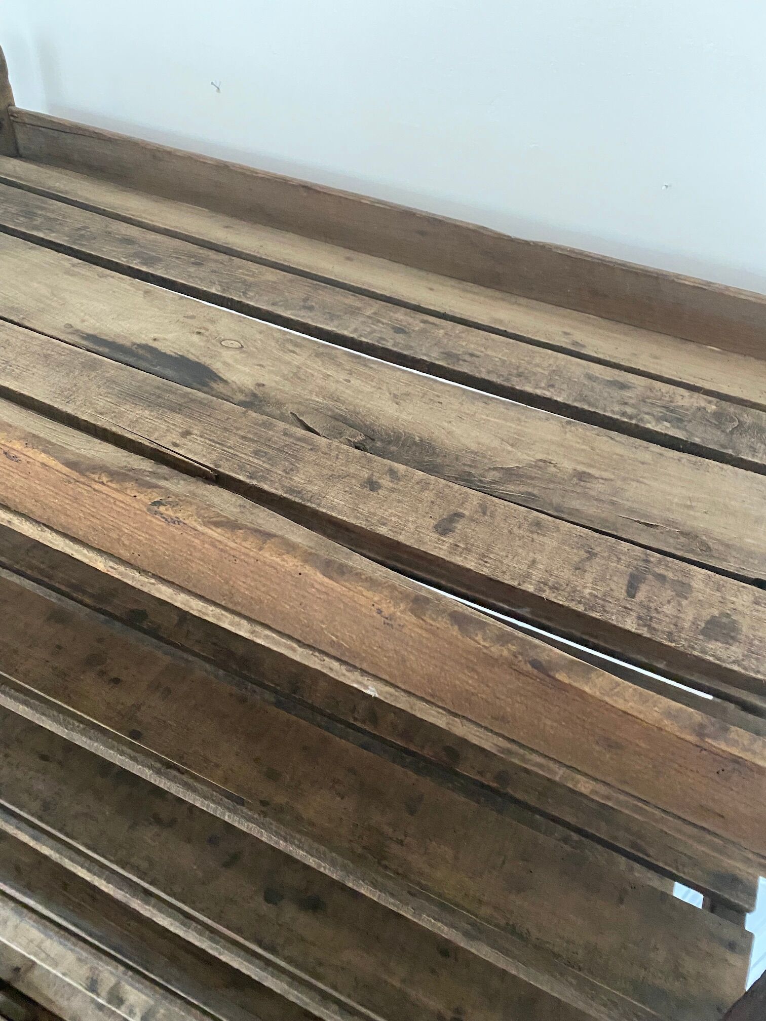 Trade furniture - Hardware shelf