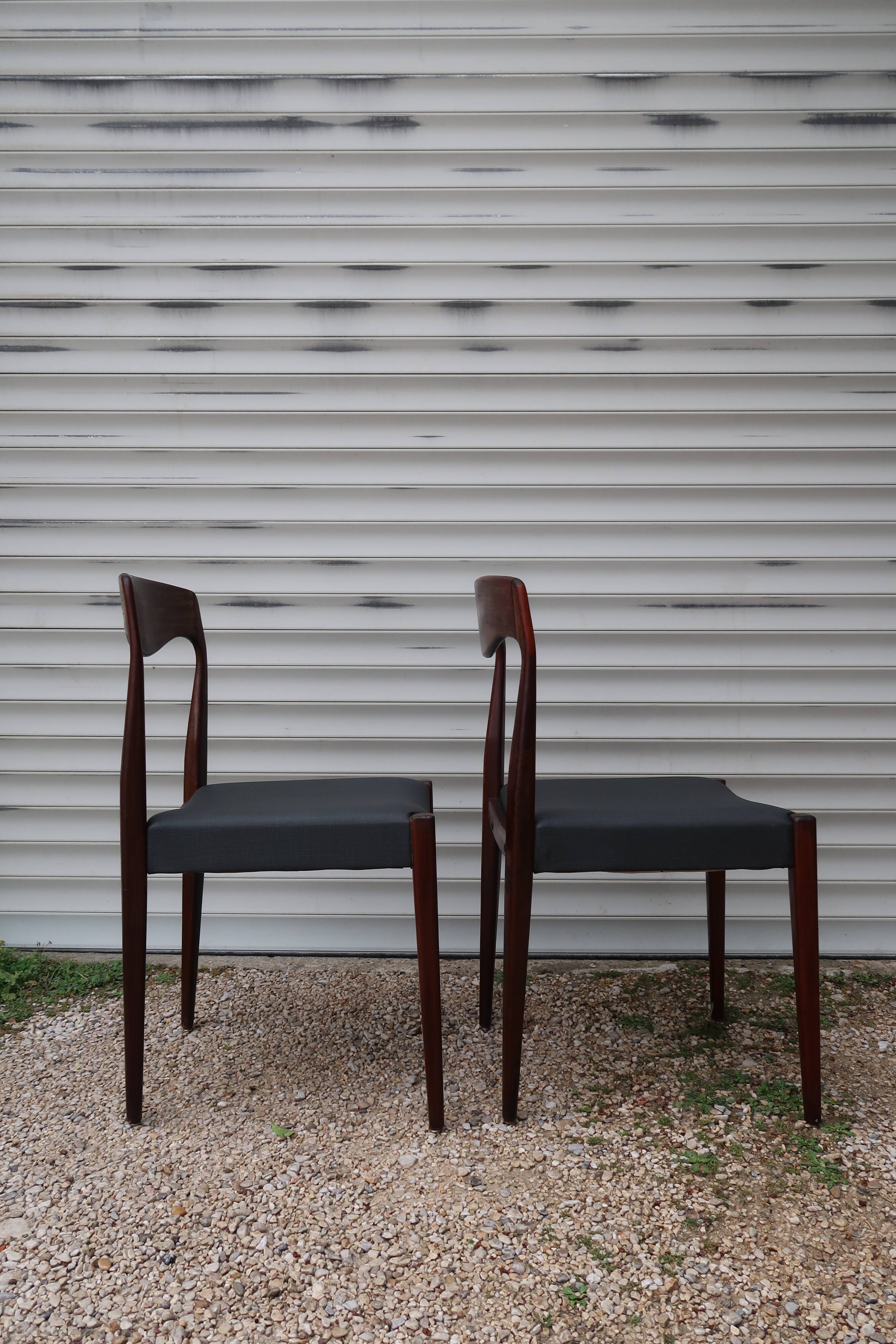 Pair of Scandinavian chairs Niels Otto Moller