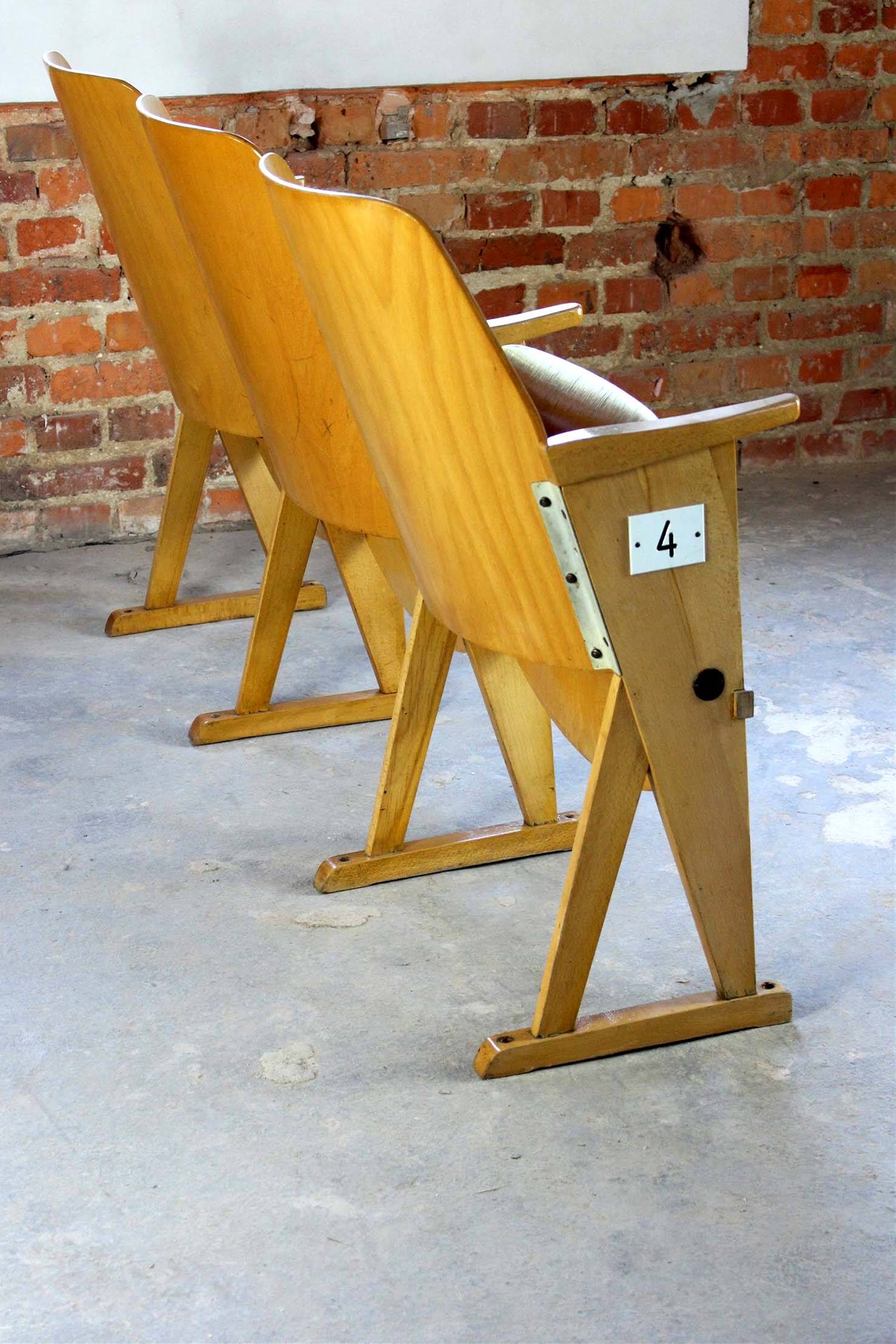 Chaises de cinéma vintage de Ton, années 1960, ensemble de 13