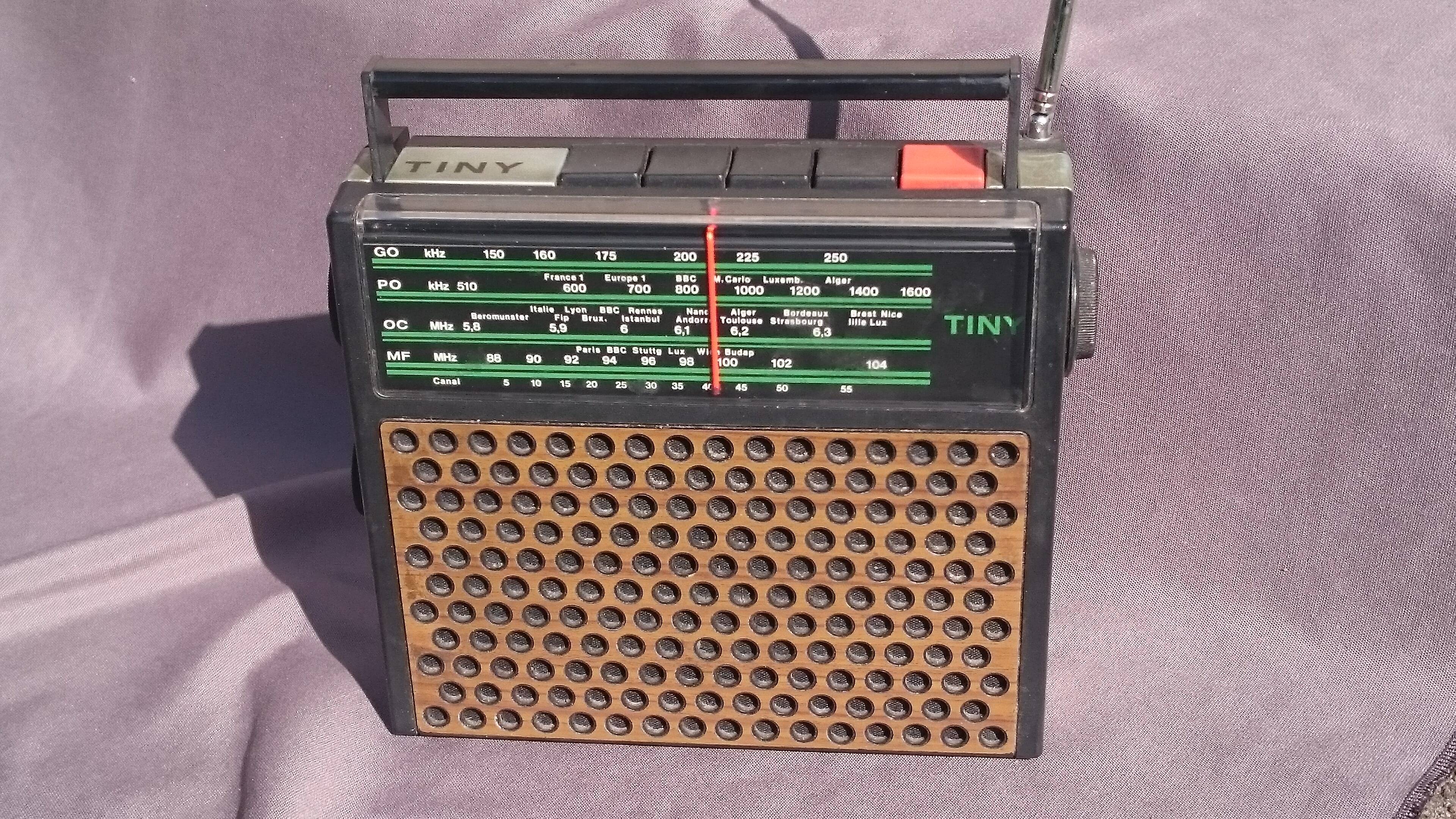 Radio FM"Tiny"vintage