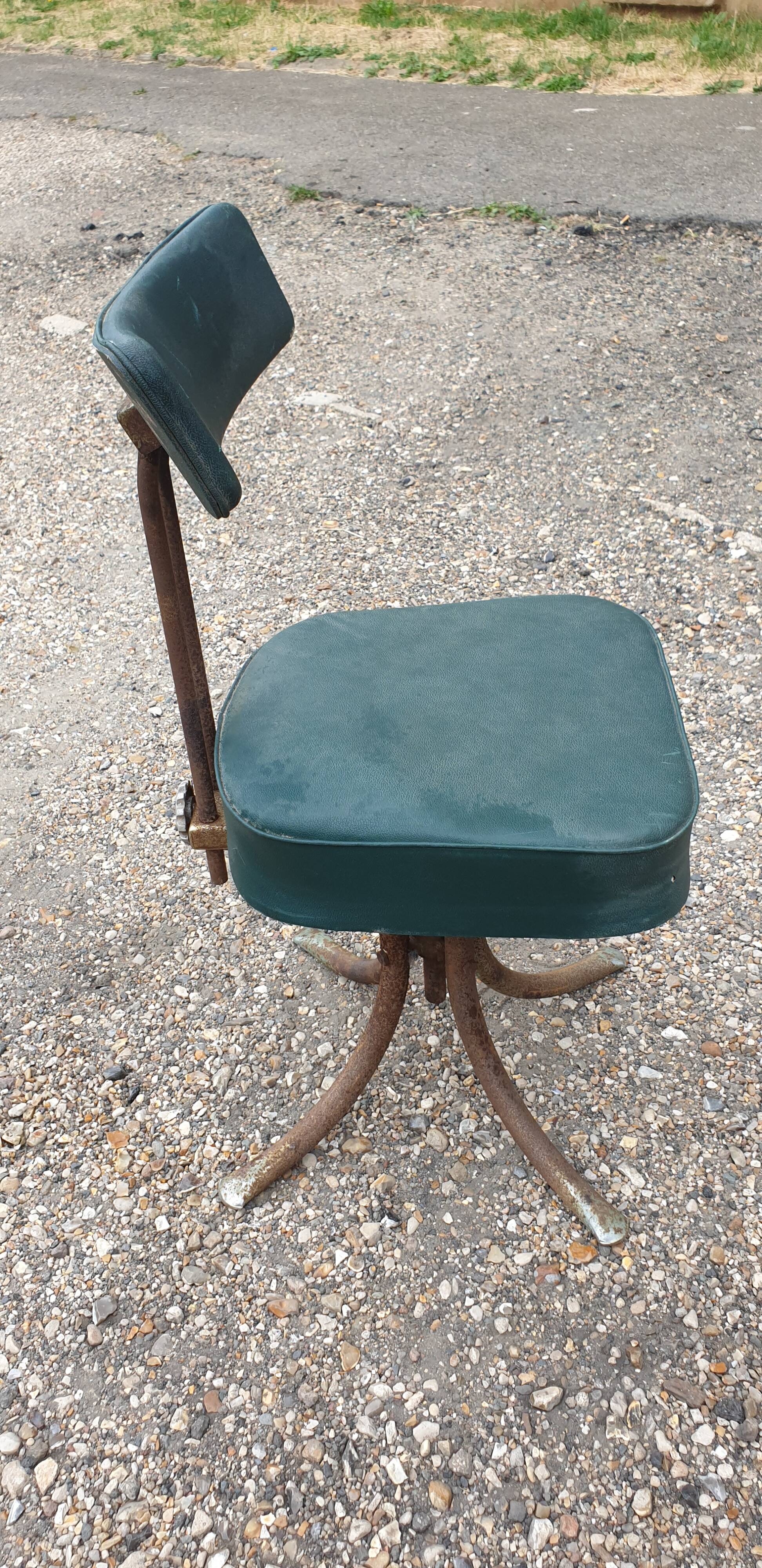 Swivel chair in green skai and chrome steel, Pullman, 1960
